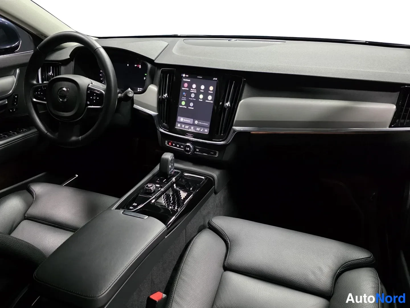 Blå Volvo V90 2025, bild 13