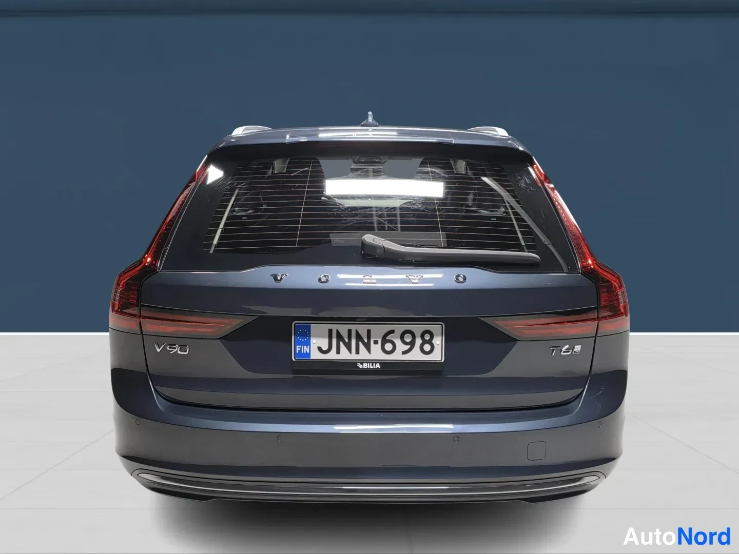 Blå Volvo V90 2025, bild 7