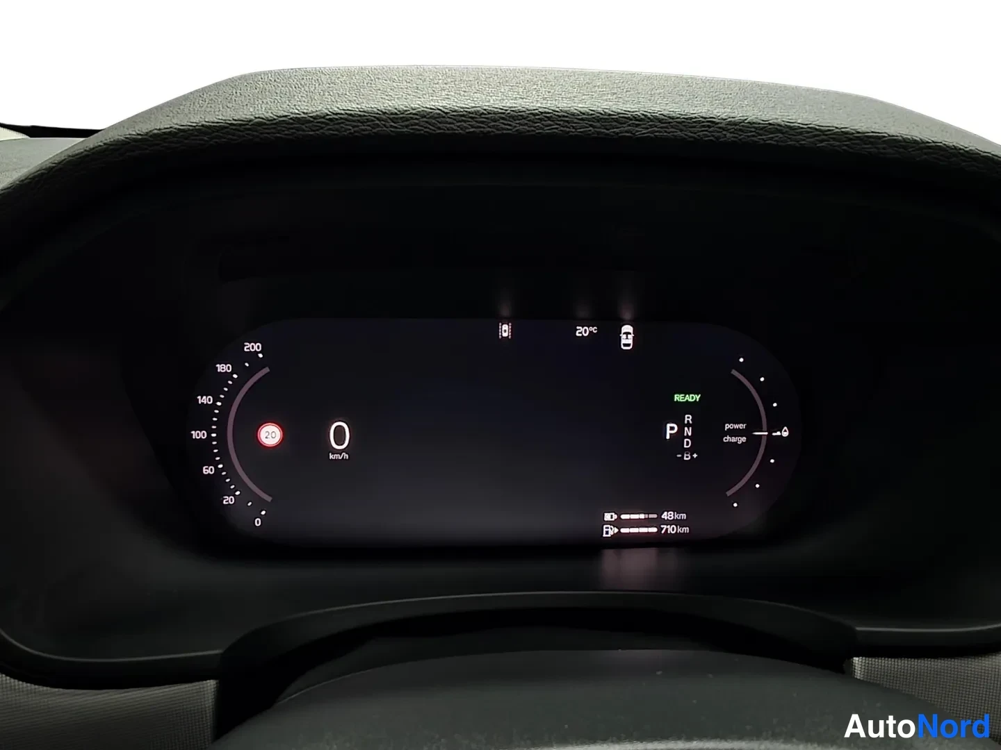 Blå Volvo V90 2025, bild 8
