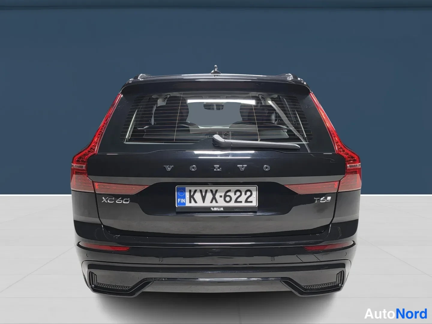 Musta Volvo XC60 2025, takaa, kuva 6