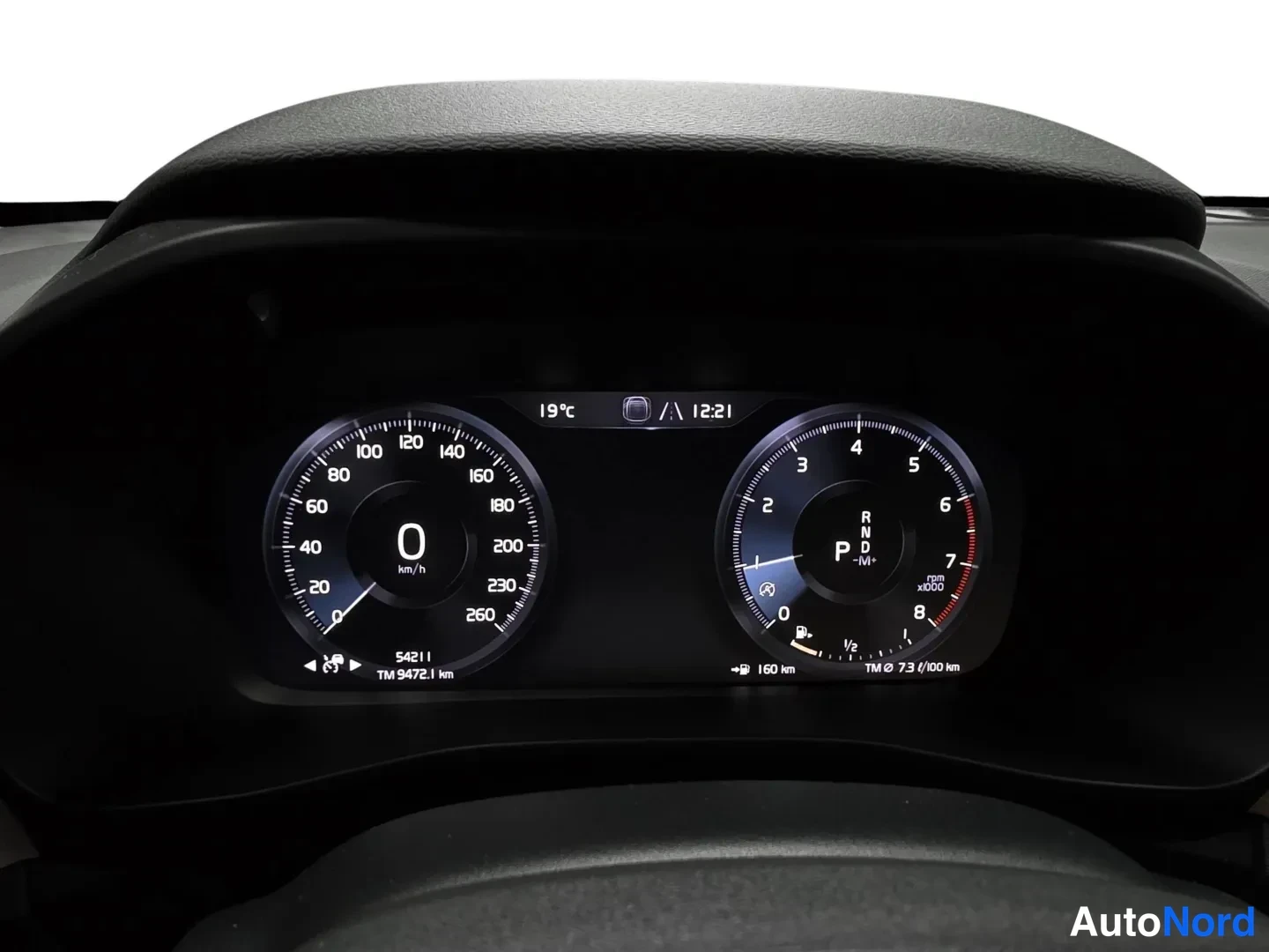 Grey Volvo XC40 2022, photo 8