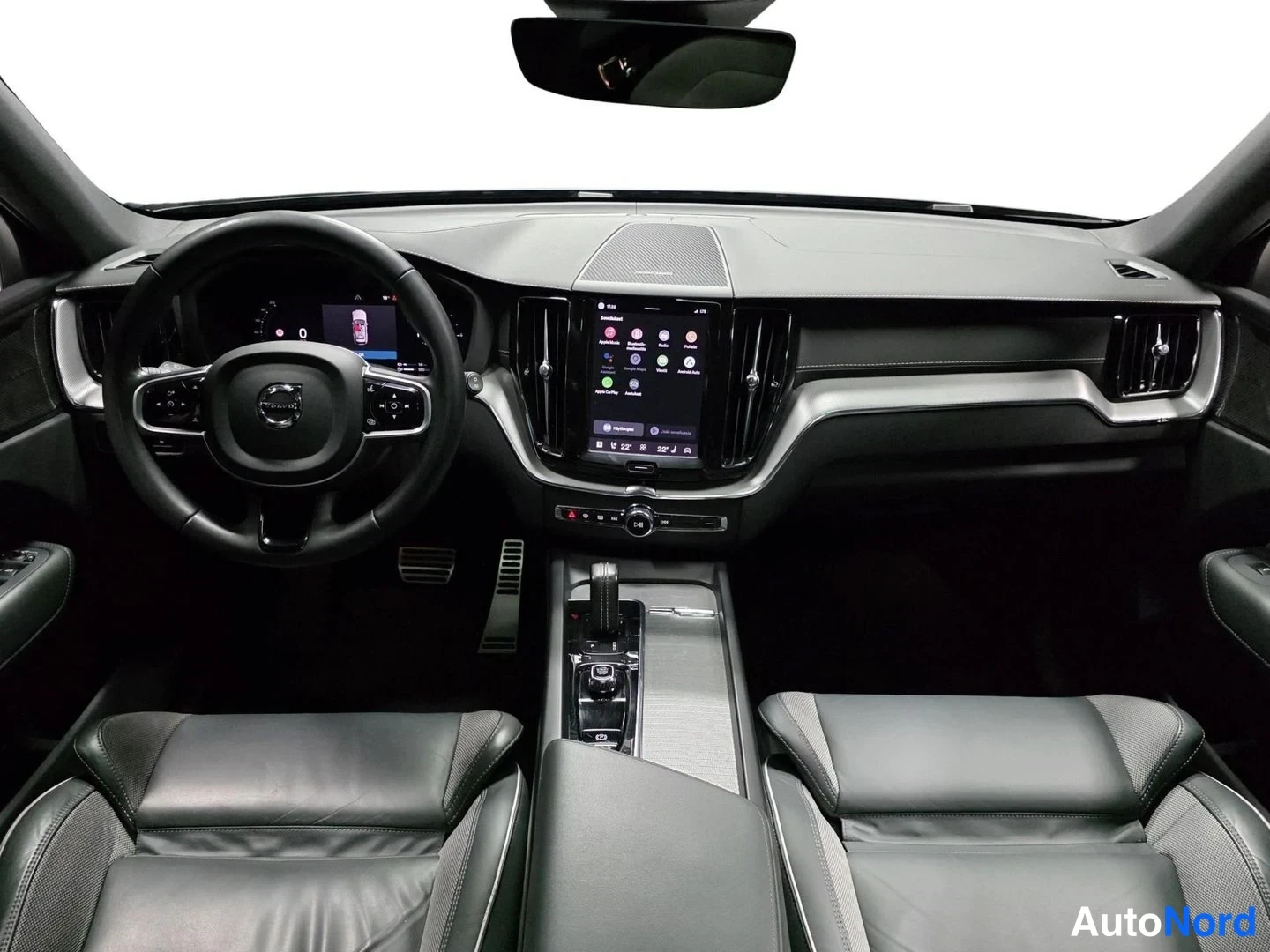 Musta Volvo XC60 2022, kuva 18