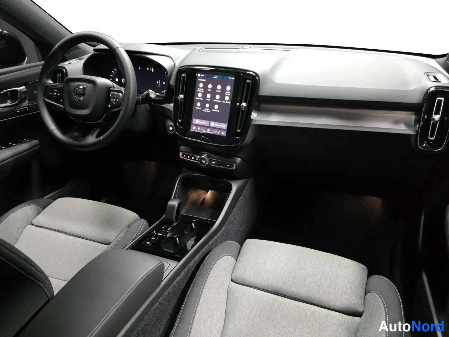 Musta Volvo XC40 2027, kuva 16