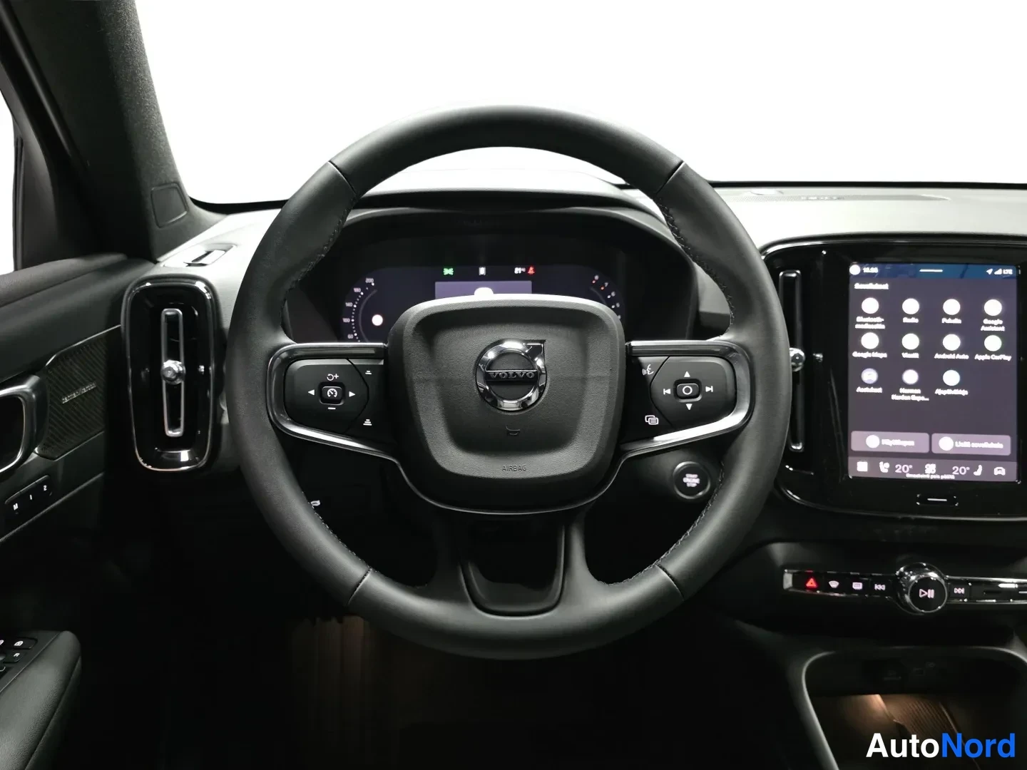 Musta Volvo XC40 2027, kuva 11
