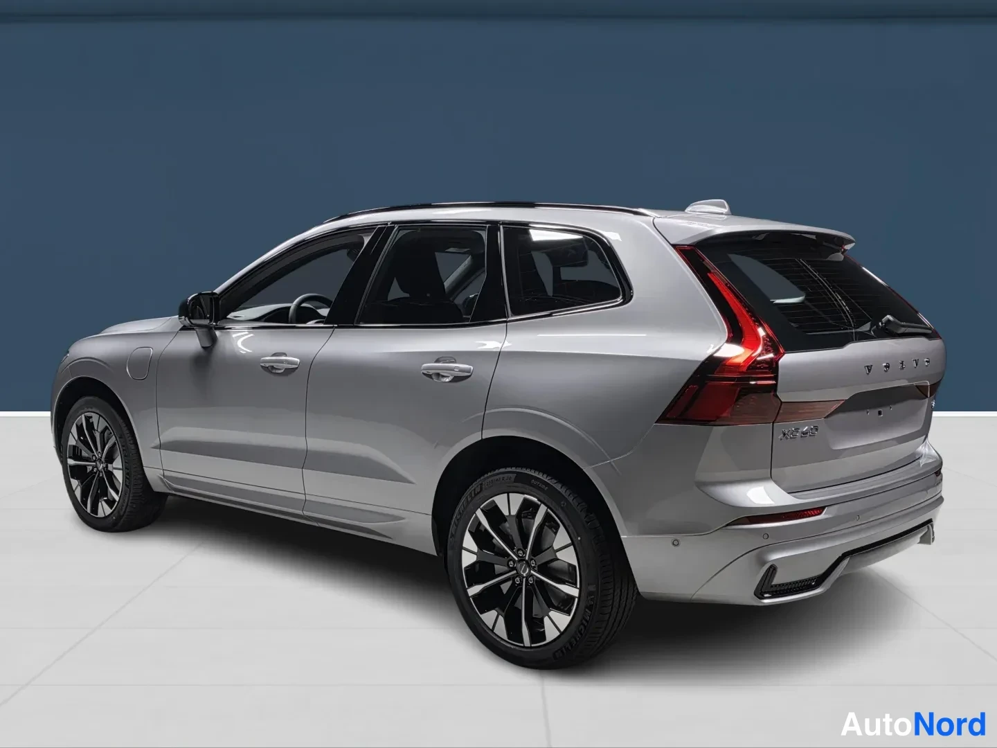 Hopea Volvo XC60 2027, takaviisto, kuva 5