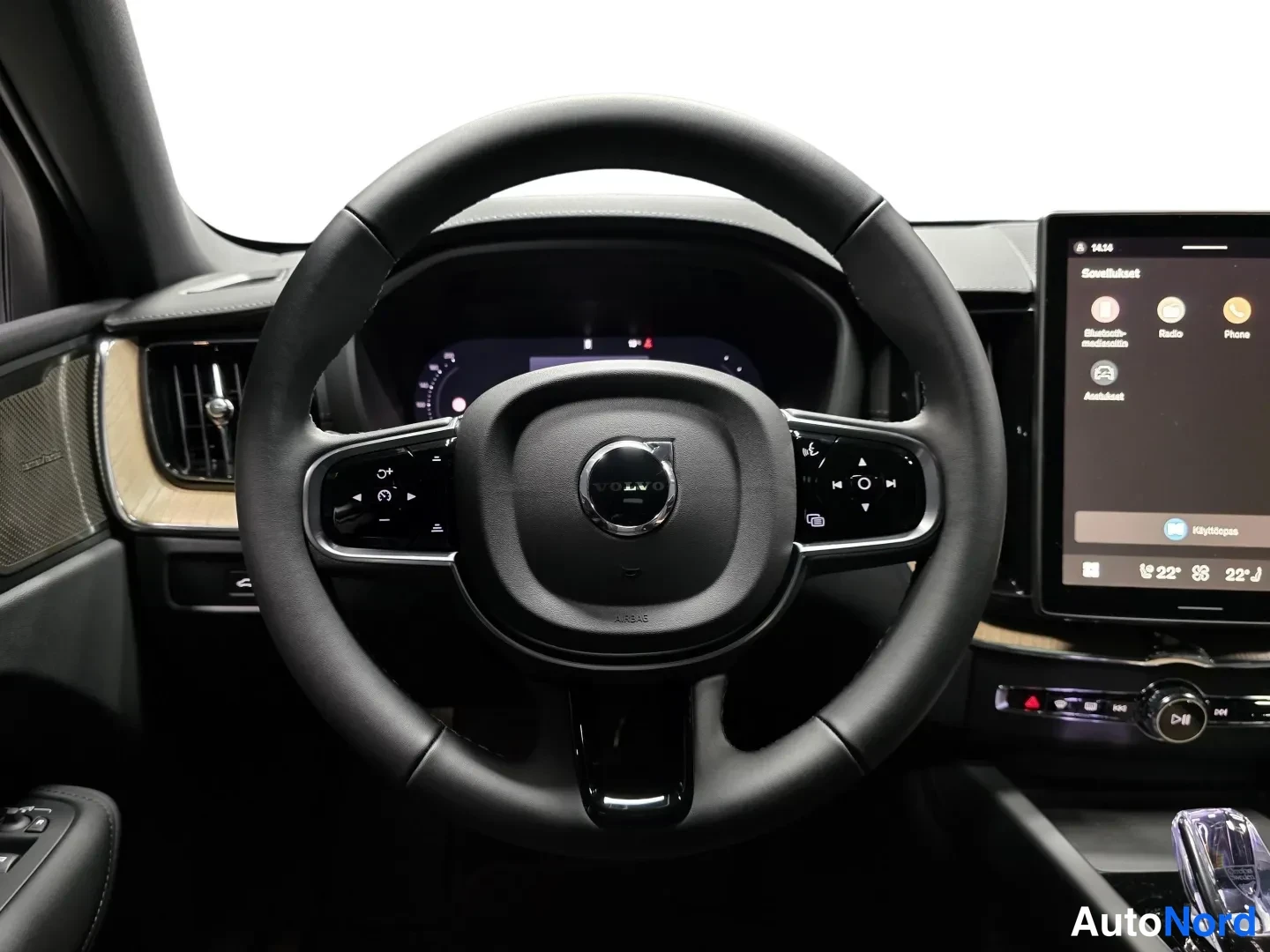 Hopea Volvo XC60 2027, kuva 16