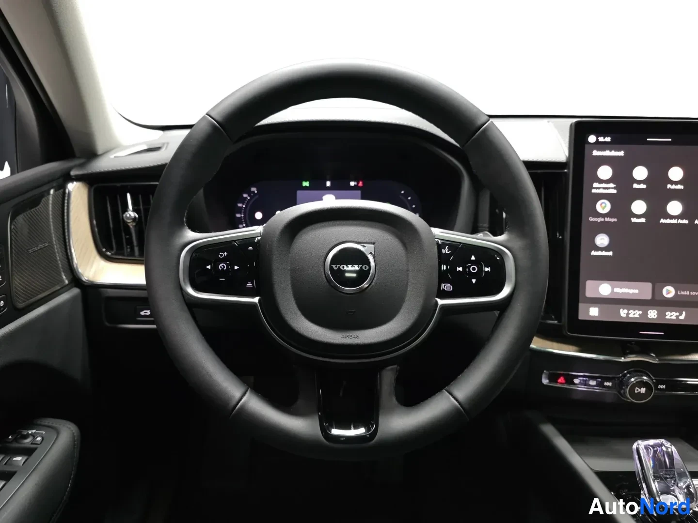 Sininen Volvo XC60 2026, kuva 12