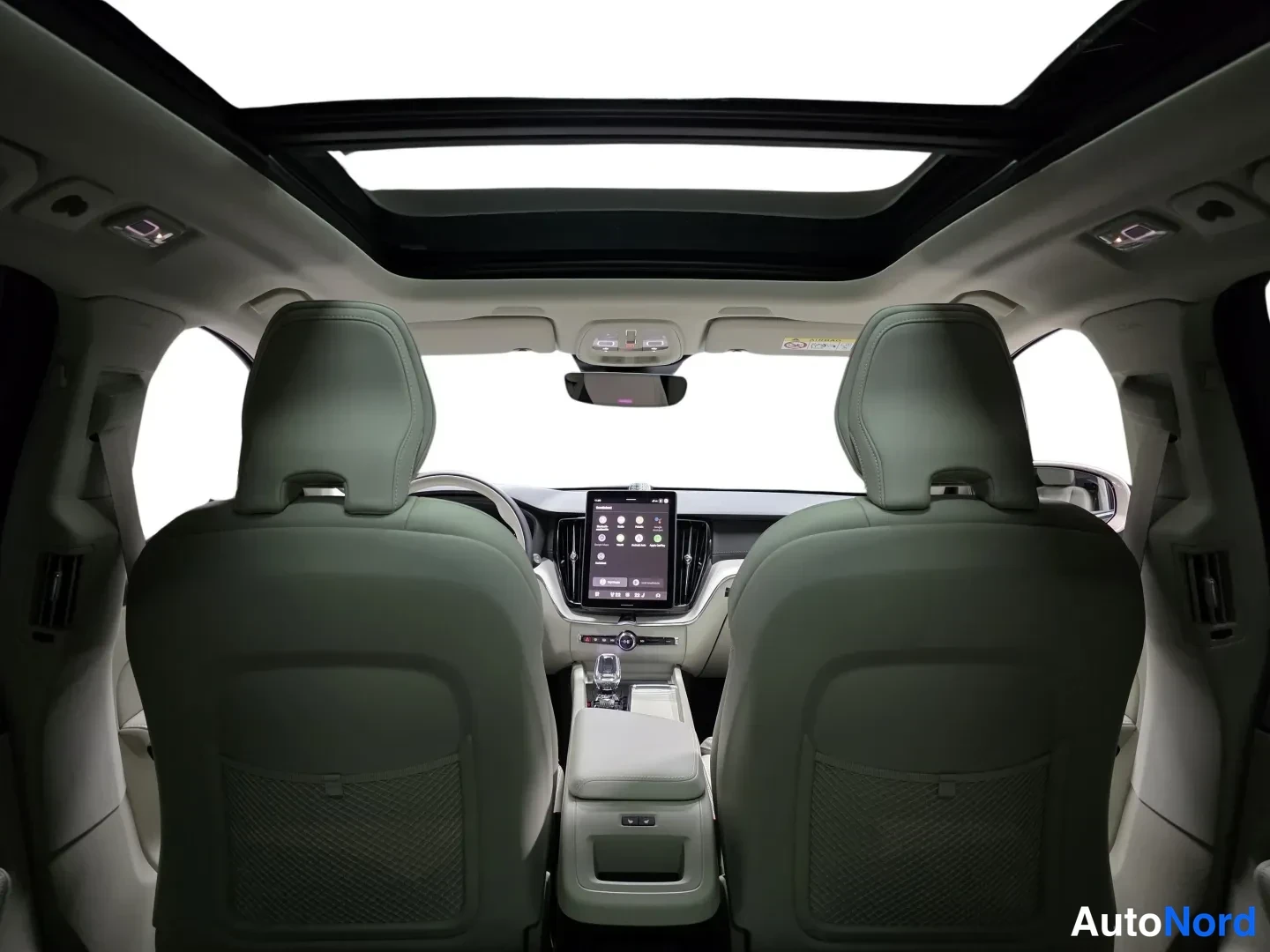 Beige Volvo XC60 2027, kuva 16