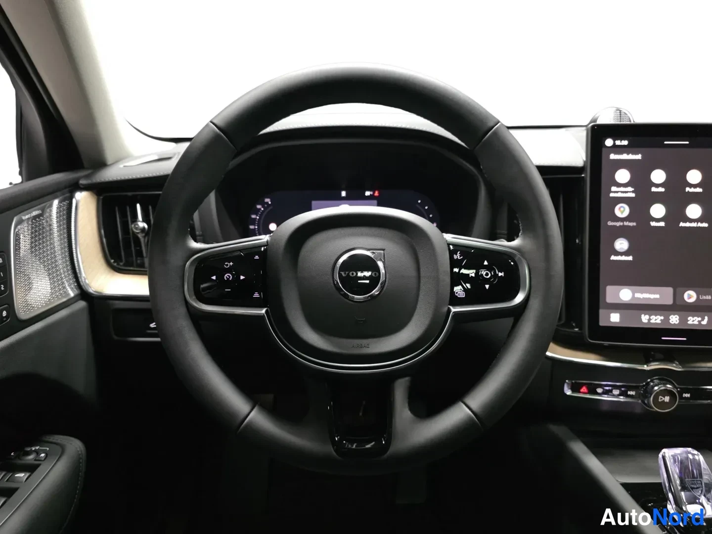 Musta Volvo XC60 2027, kuva 11