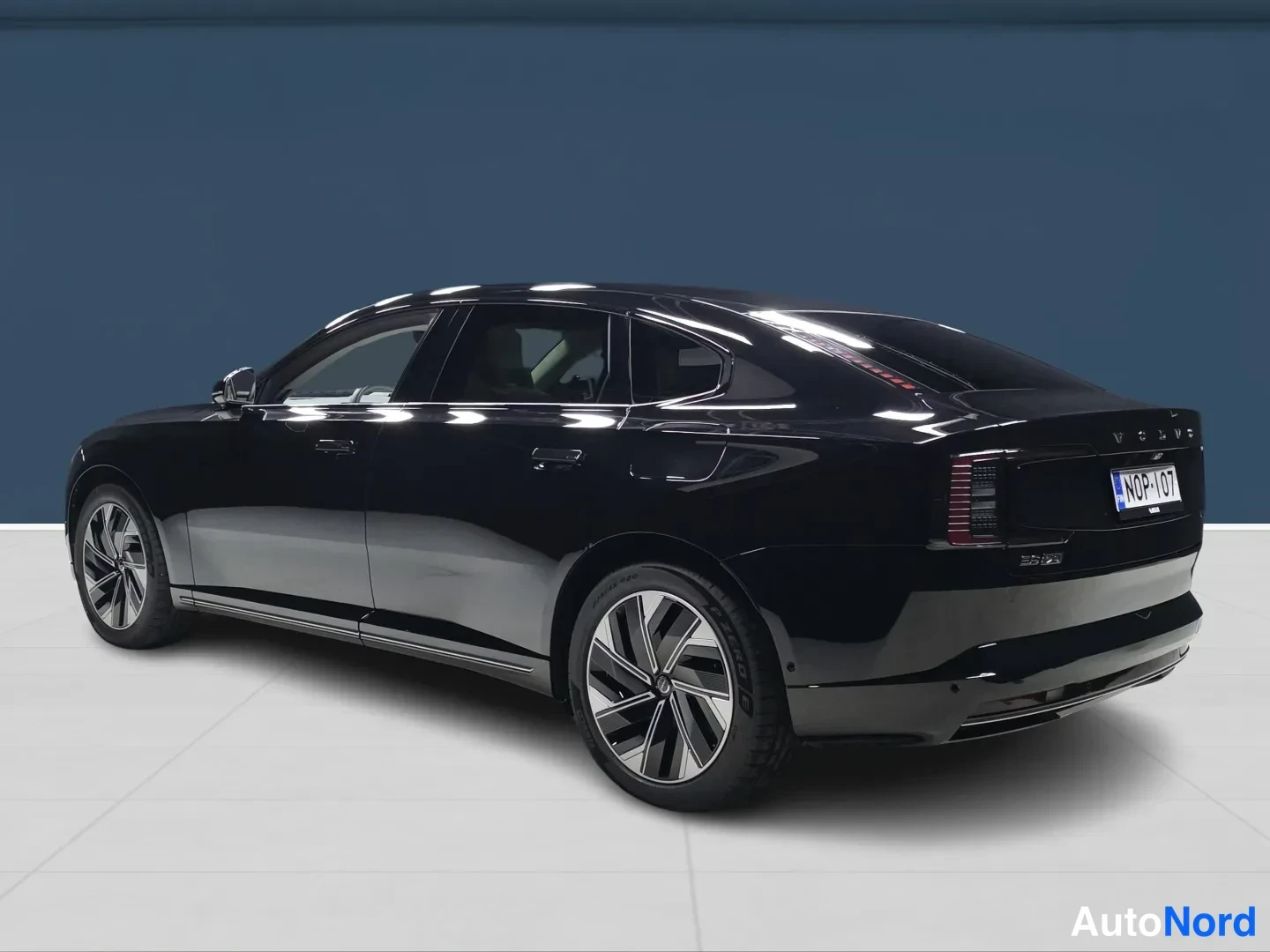 Musta Volvo ES90 2026, takaviisto, kuva 5