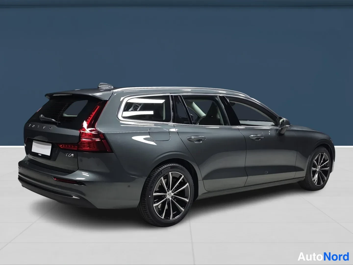 Vihreä Volvo V60 2026, takaviisto, kuva 5