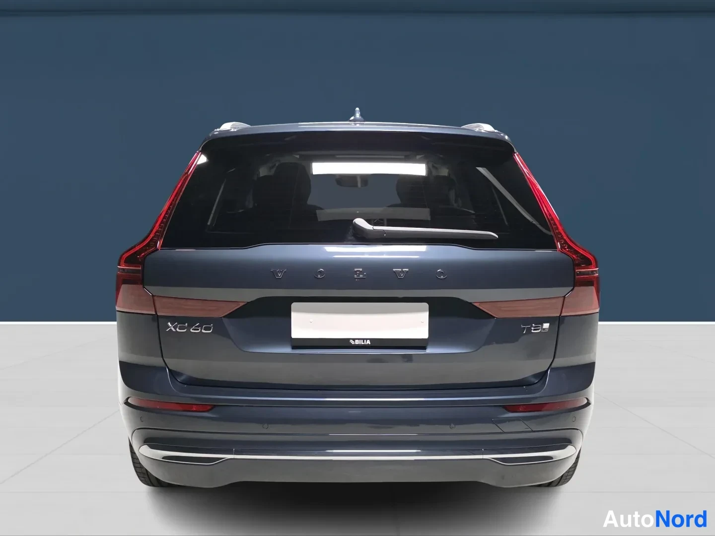 Sininen Volvo XC60 2027, takaa, kuva 5