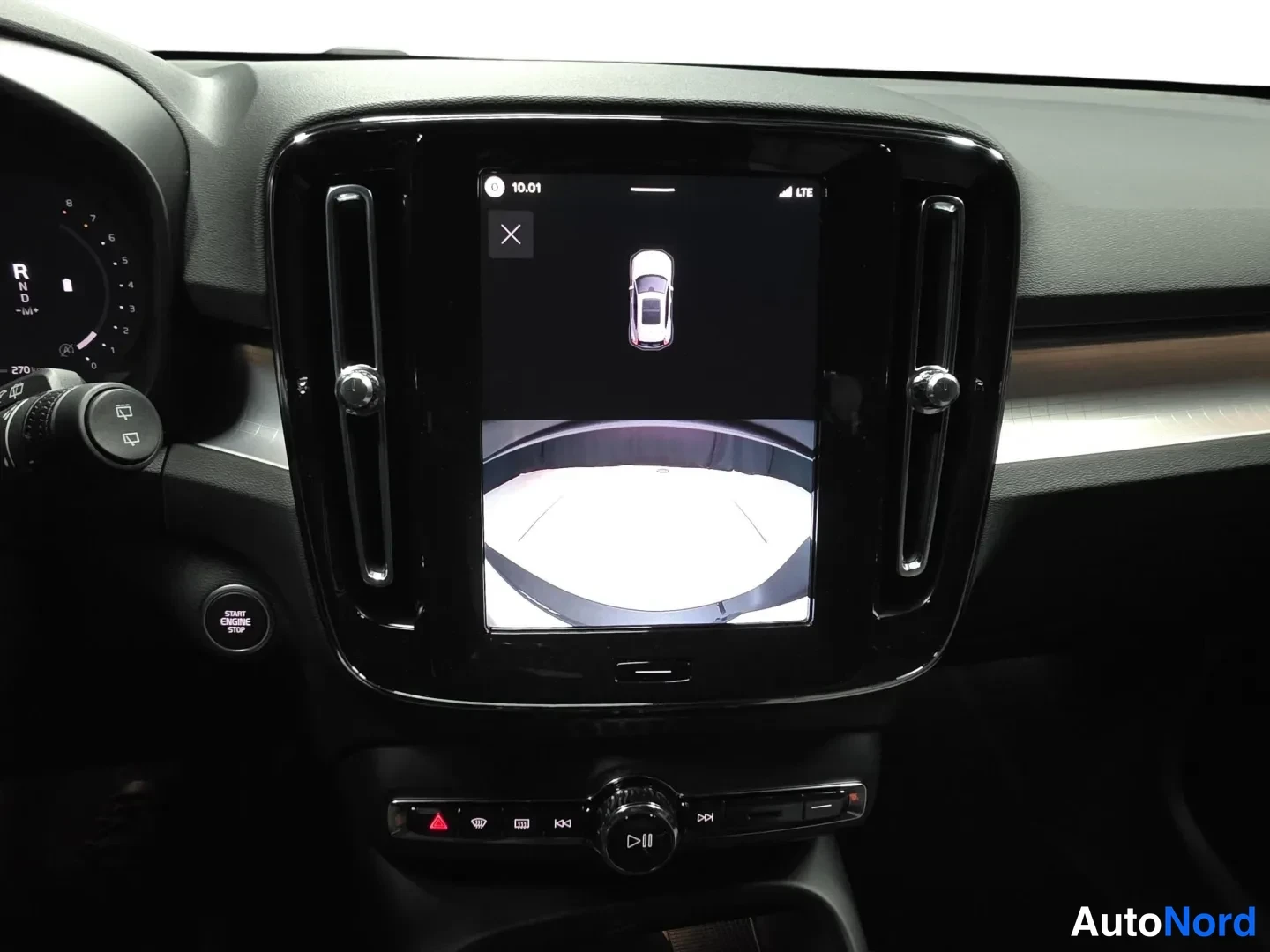 Hopea Volvo XC40 2027, kuva 15