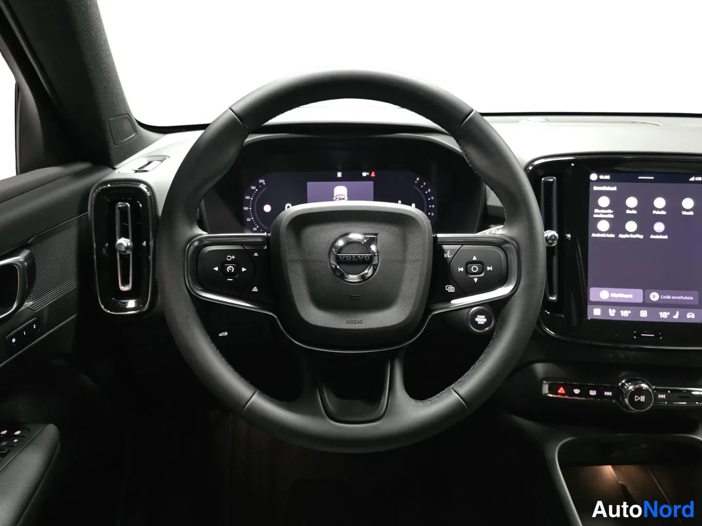 Hopea Volvo XC40 2027, kuva 14
