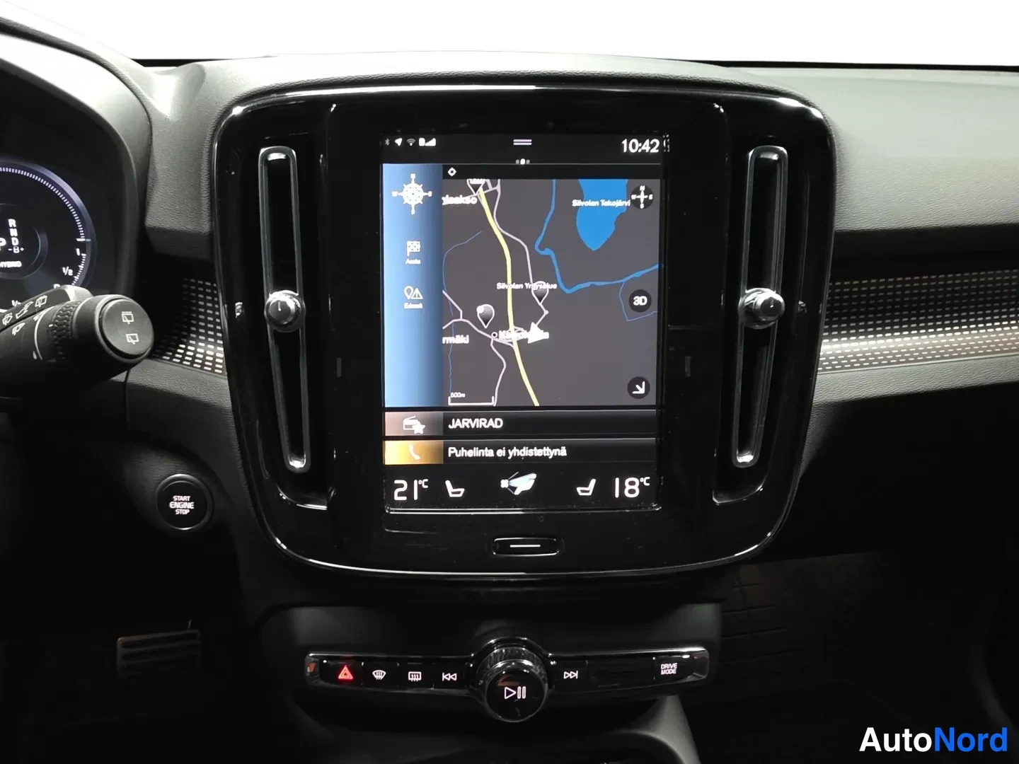 Blue Volvo XC40 2021, photo 13