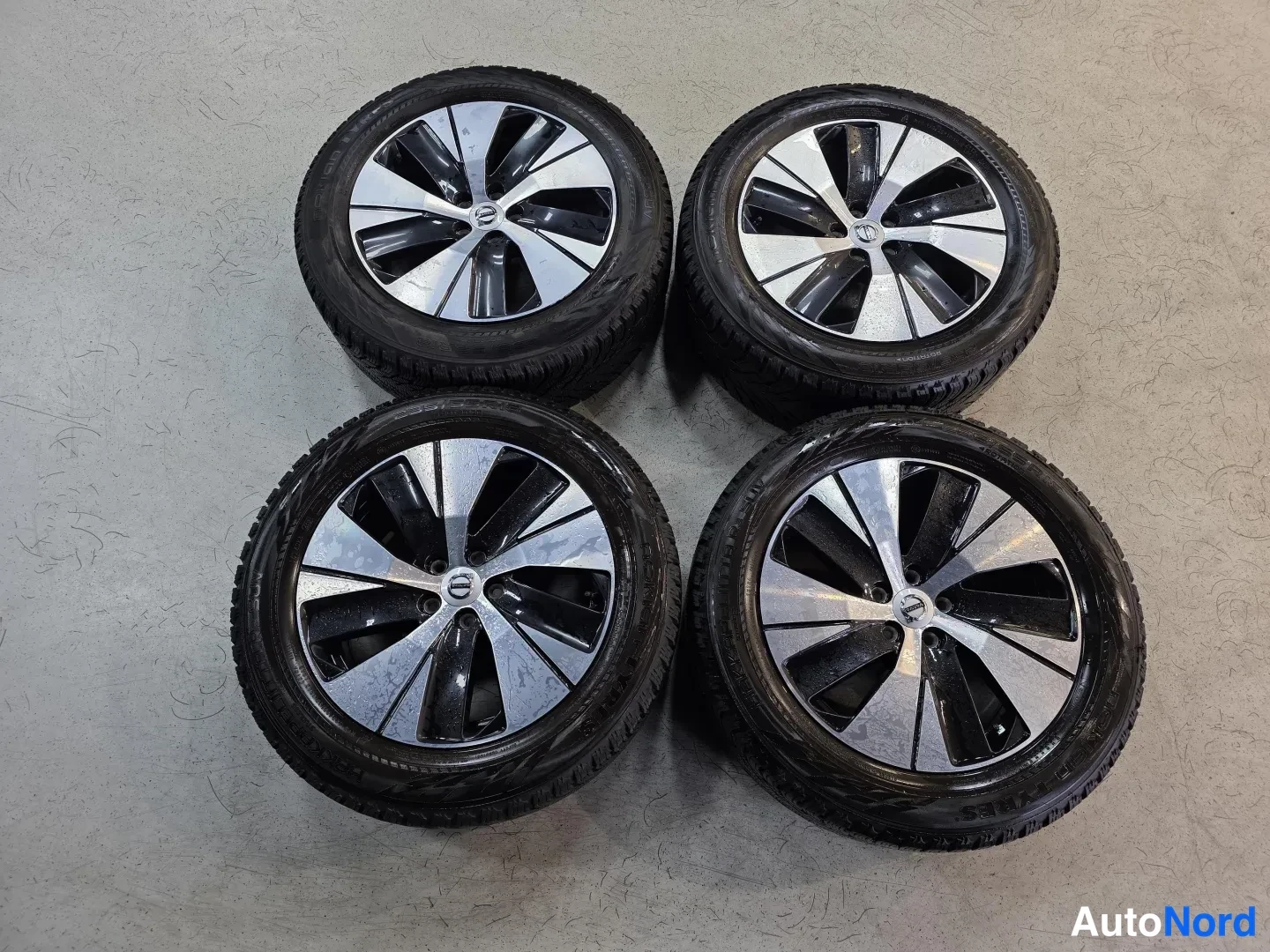Blue Volvo XC40 2022, photo 12