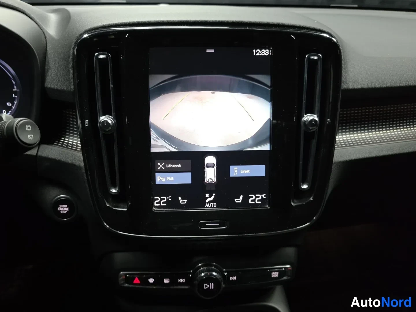 Blue Volvo XC40 2022, photo 14