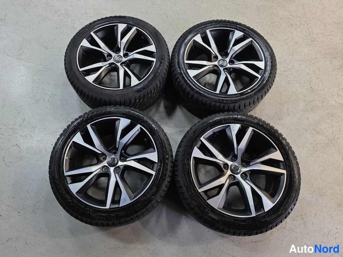Grey Volvo V60 2024, photo 12