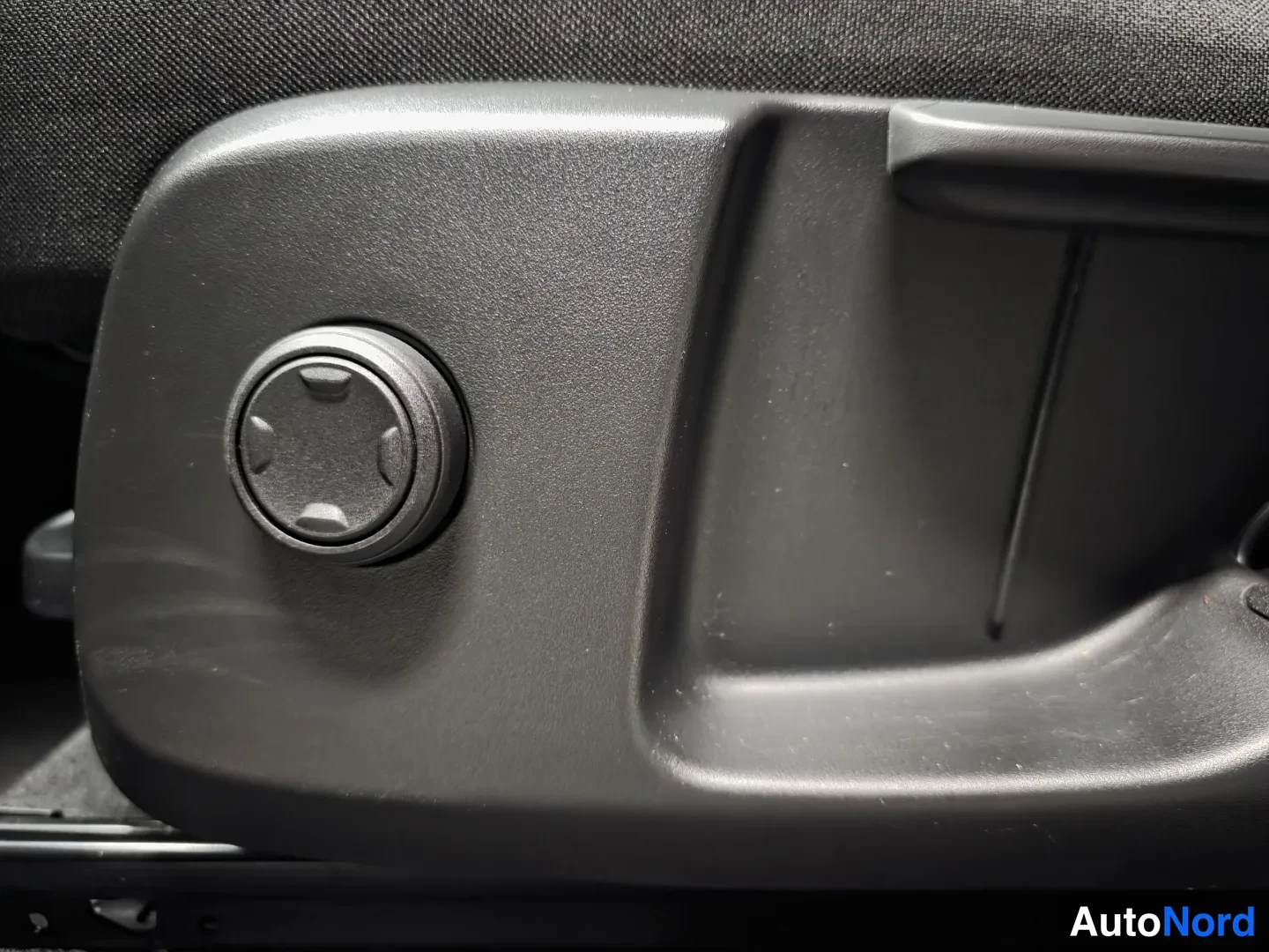 Black Volvo XC40 2021, photo 16