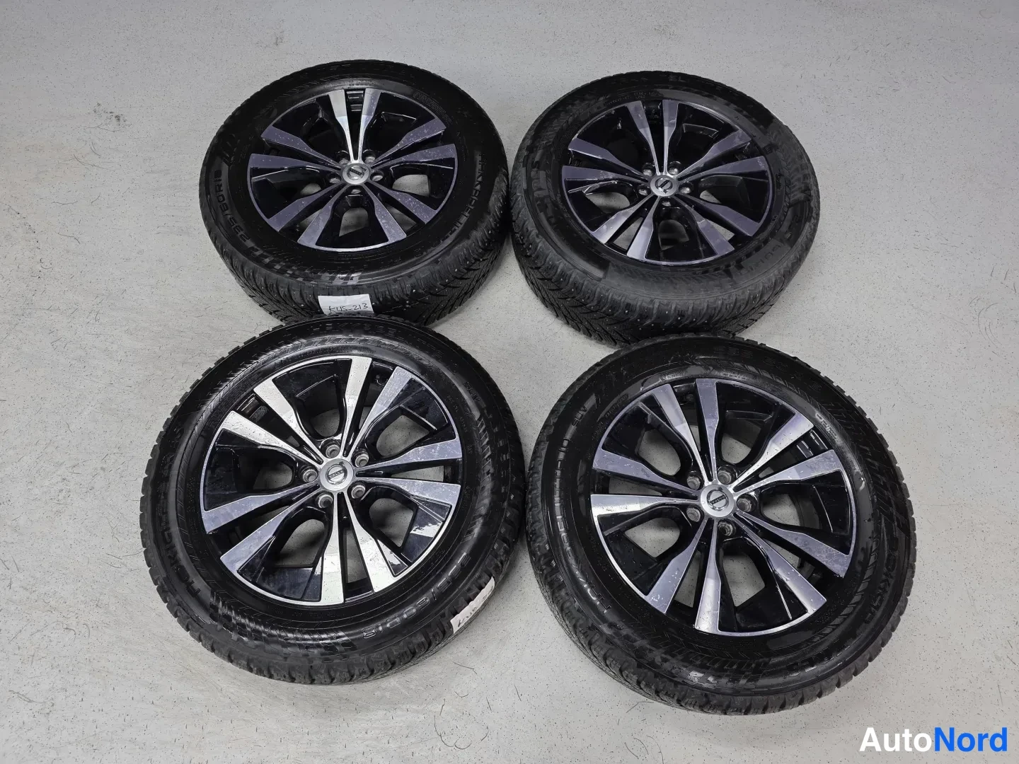 Black Volvo XC60 2023, photo 12