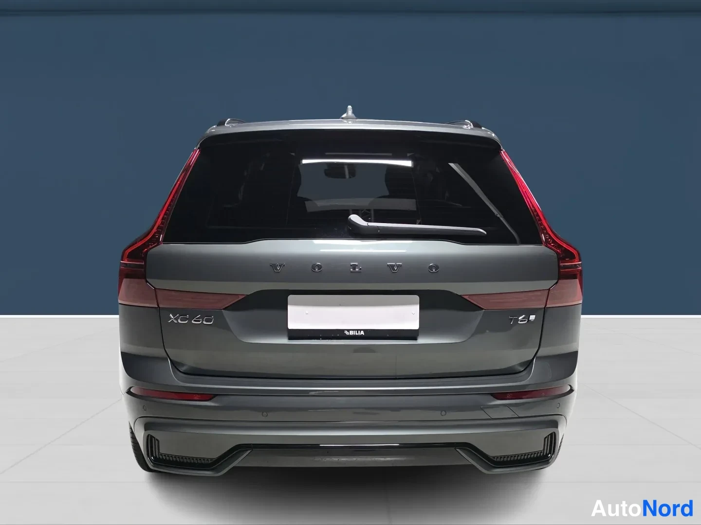 Vihreä Volvo XC60 2027, takaa, kuva 6