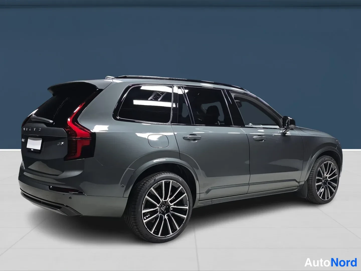 Vihreä Volvo XC90 2027, takaviisto, kuva 4