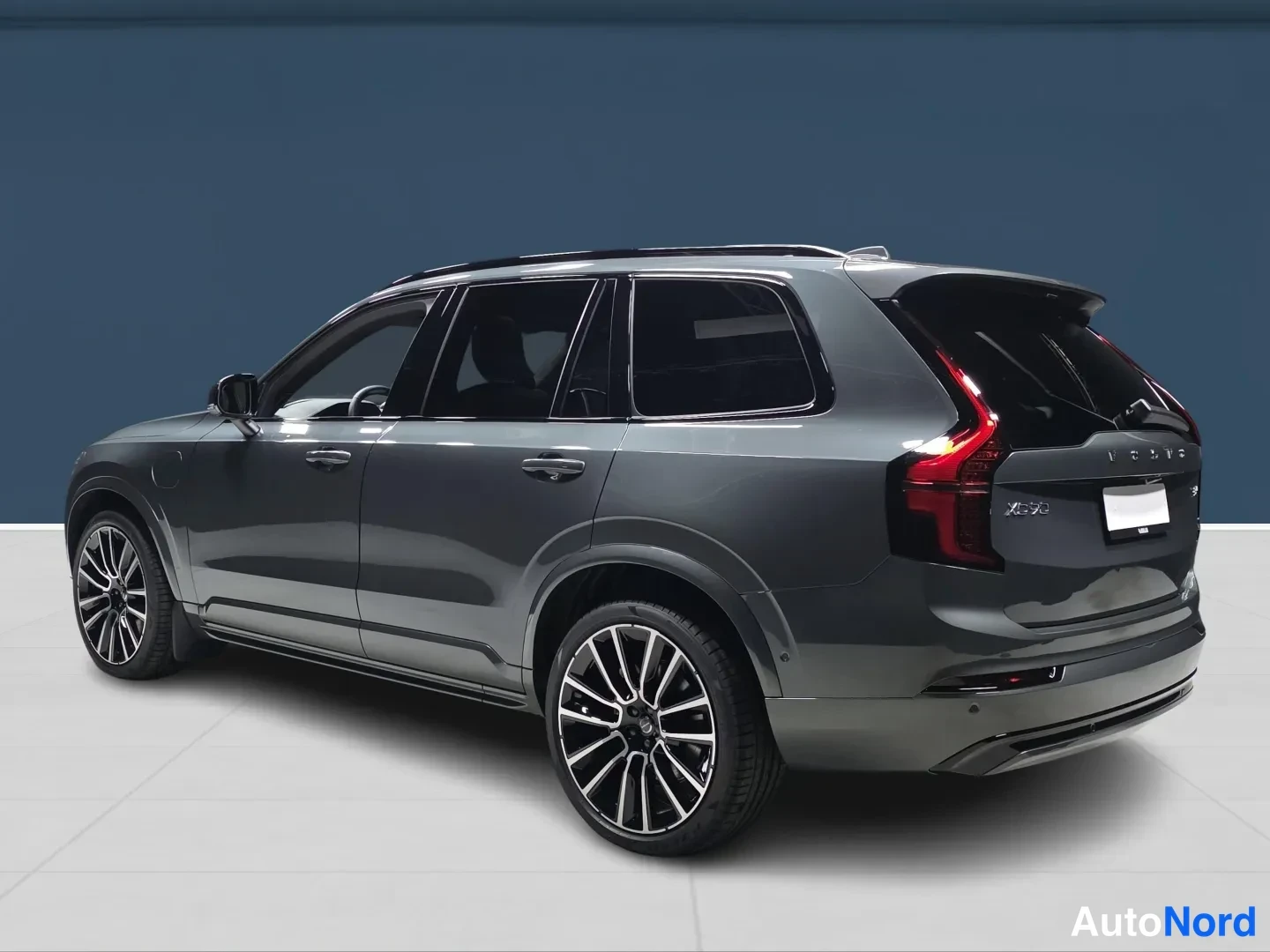 Vihreä Volvo XC90 2027, kuva 15