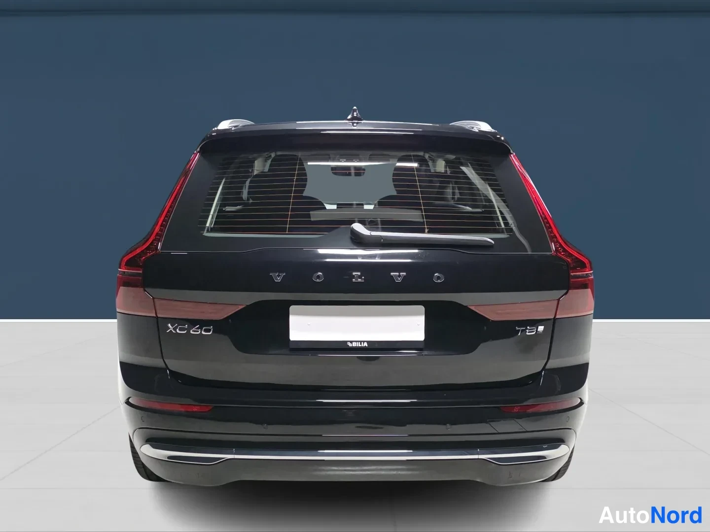 Musta Volvo XC60 2027, takaa, kuva 7