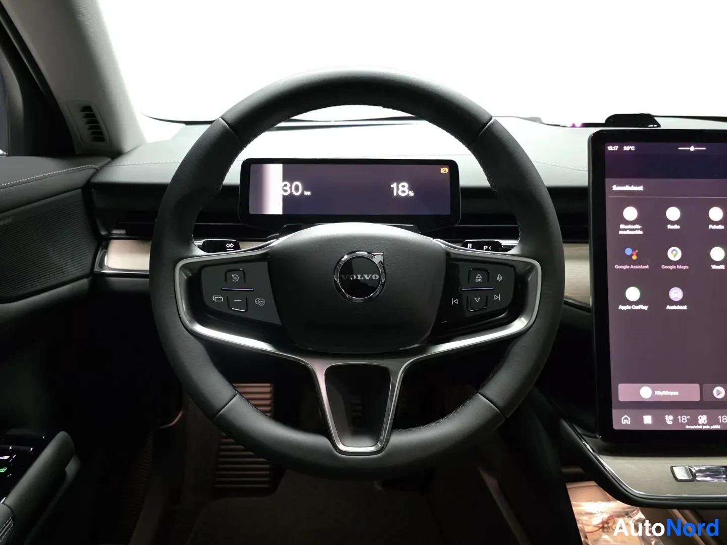 Musta Volvo ES90 2026, kuva 10