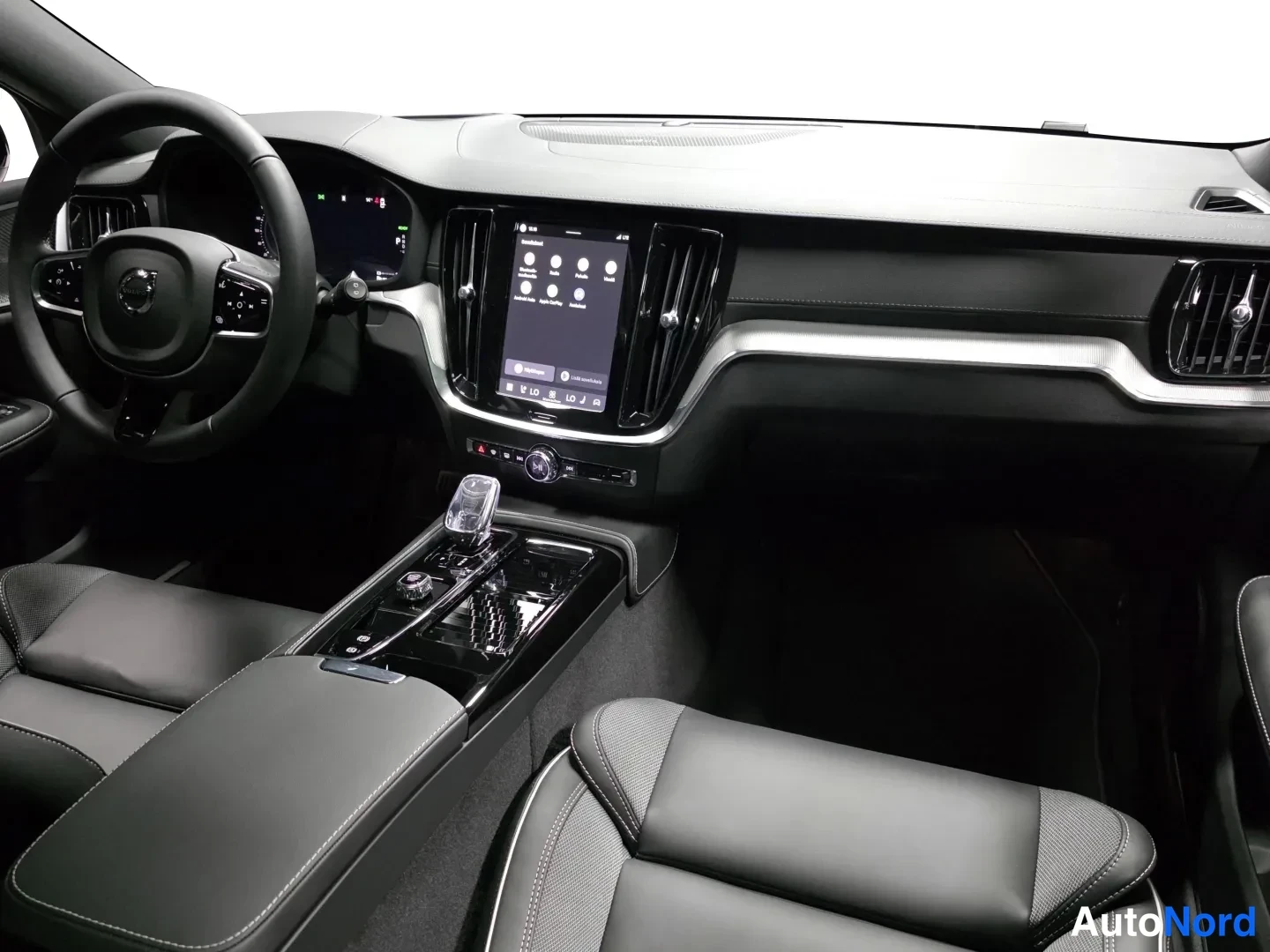 Svart Volvo V60 2026, bild 7