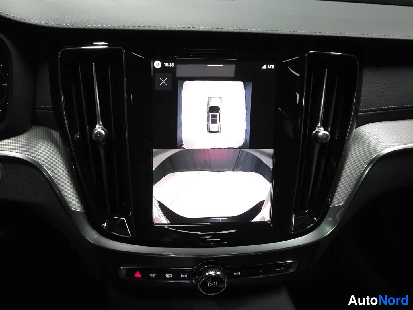 Svart Volvo V60 2026, bild 13