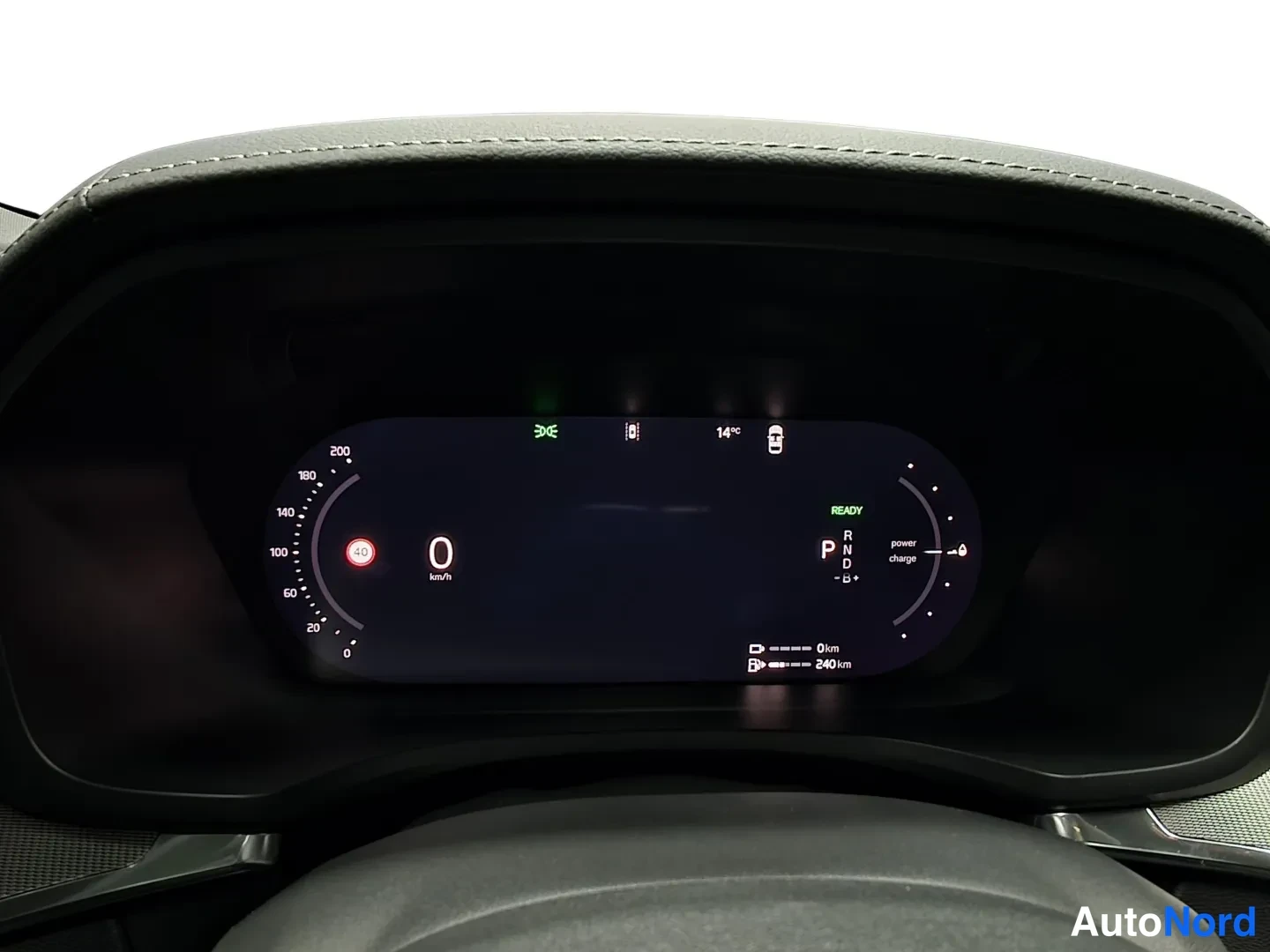 Svart Volvo V60 2026, bild 8