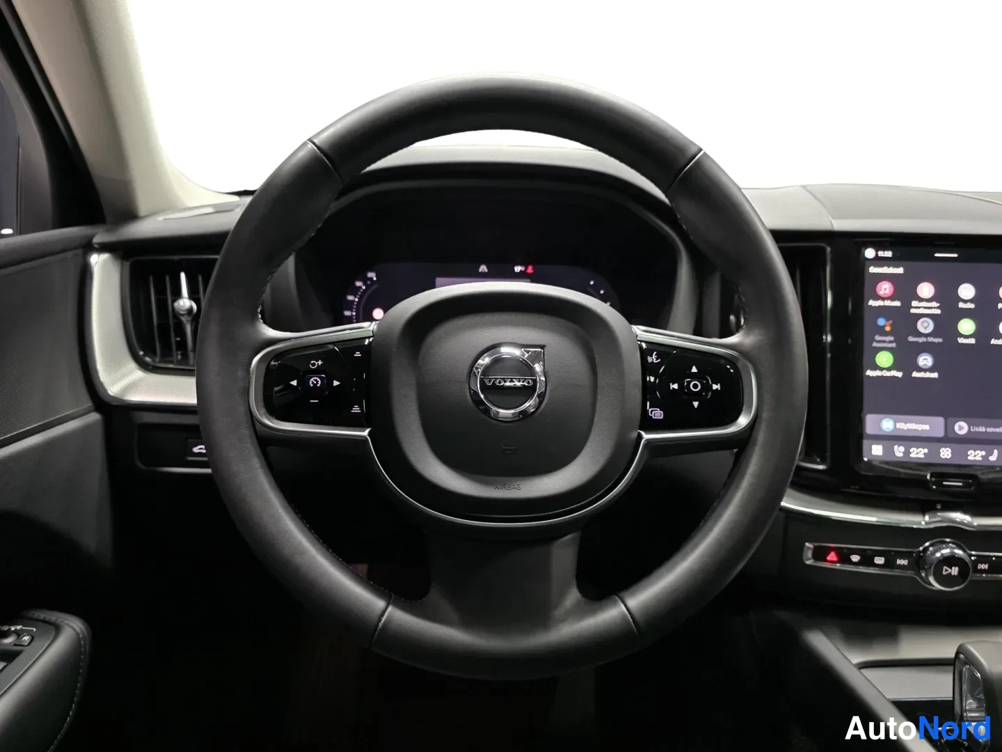 Hopea Volvo XC60 2024, kuva 20