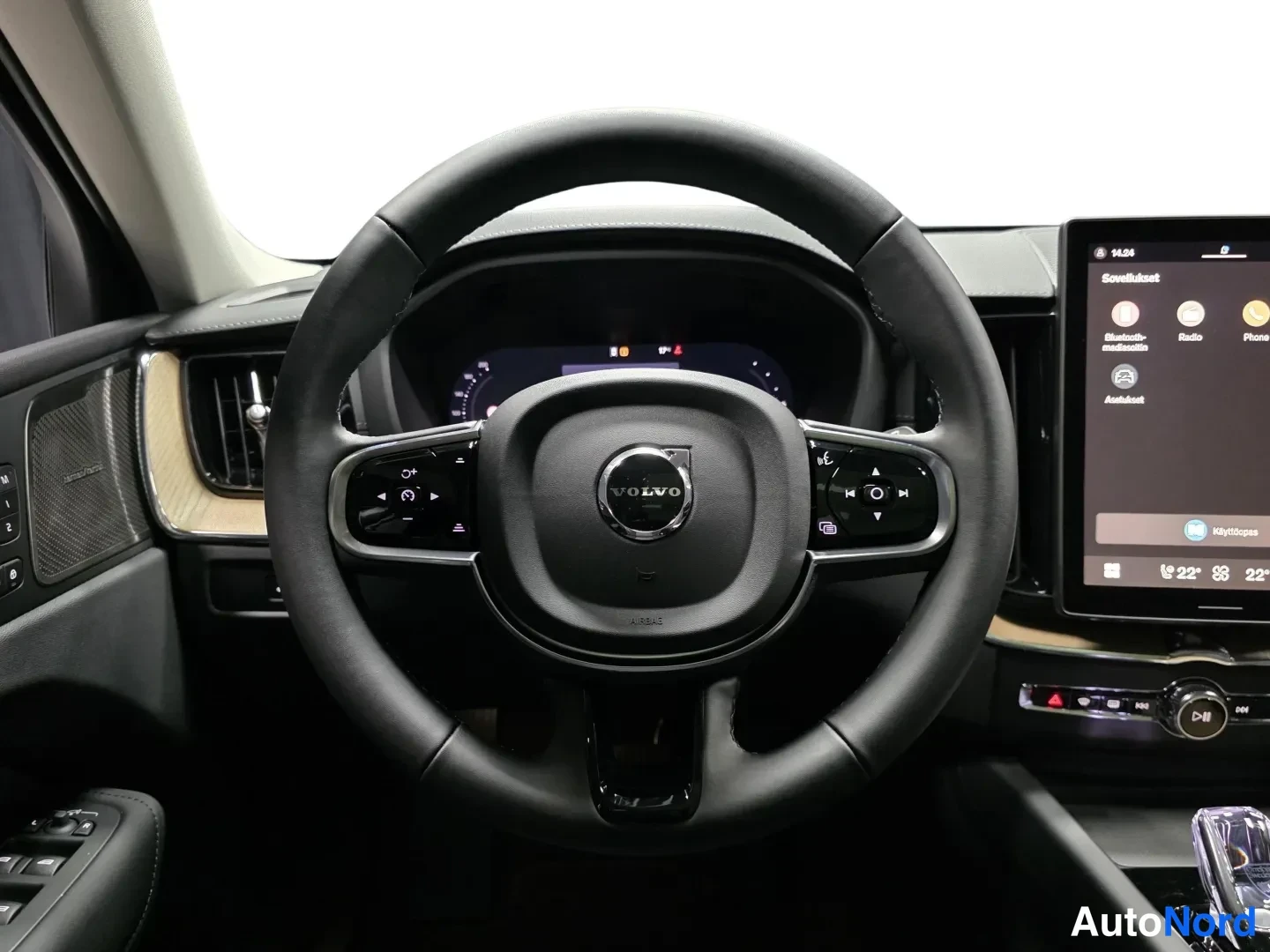 Blå Volvo XC60 2027, bild 12