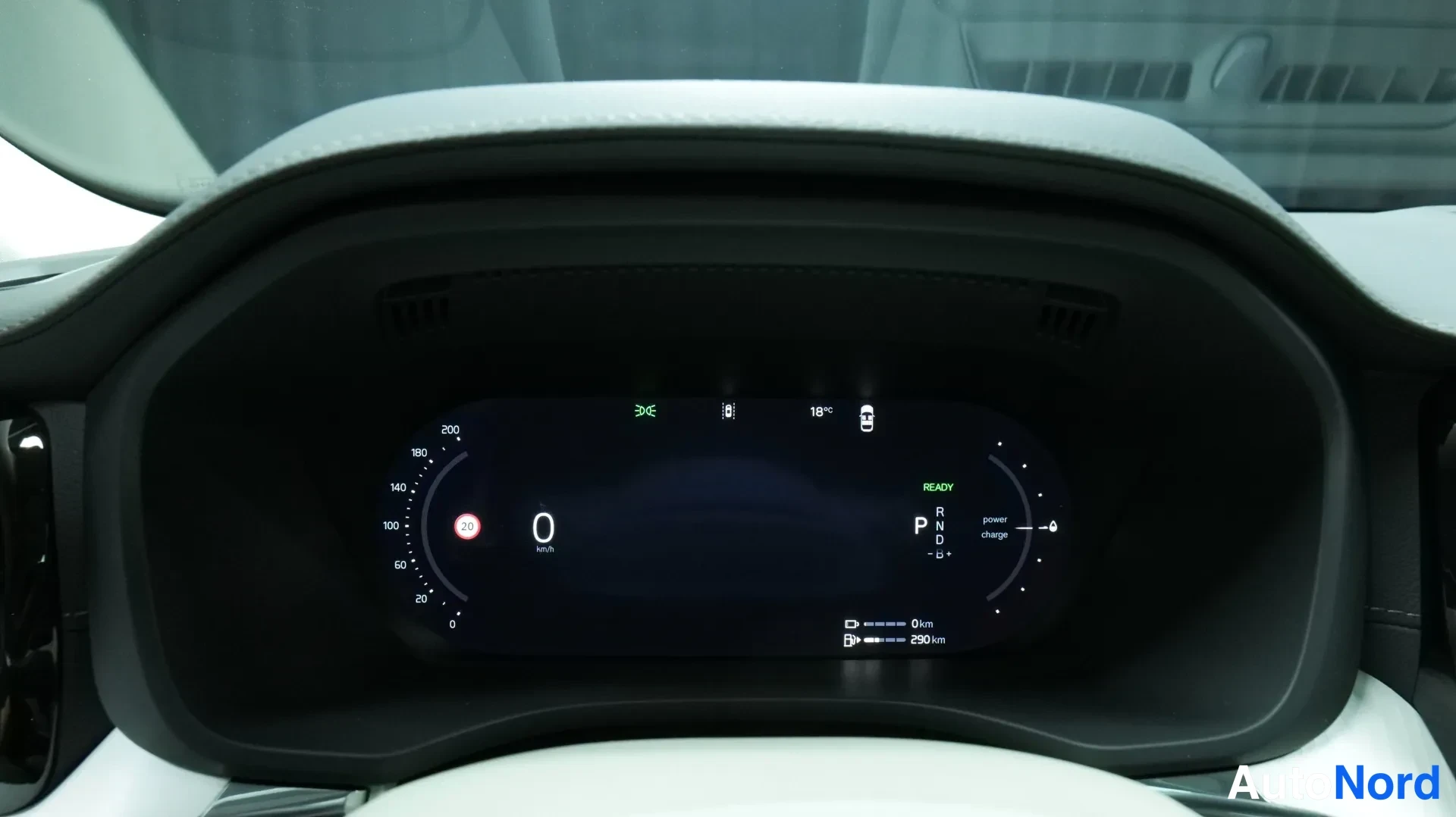 Punainen Volvo XC60 2026, kuva 6
