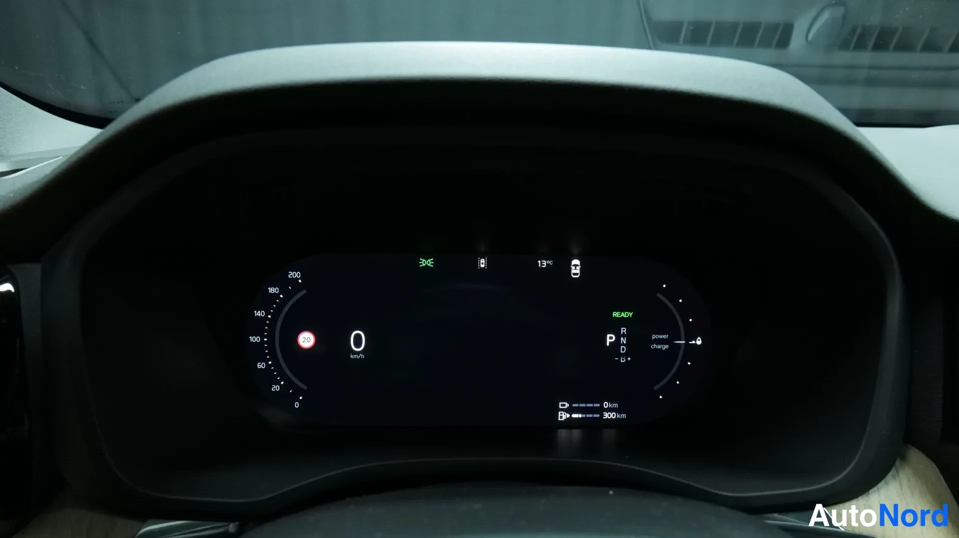 Ruskea Volvo XC60 2026, kuva 11