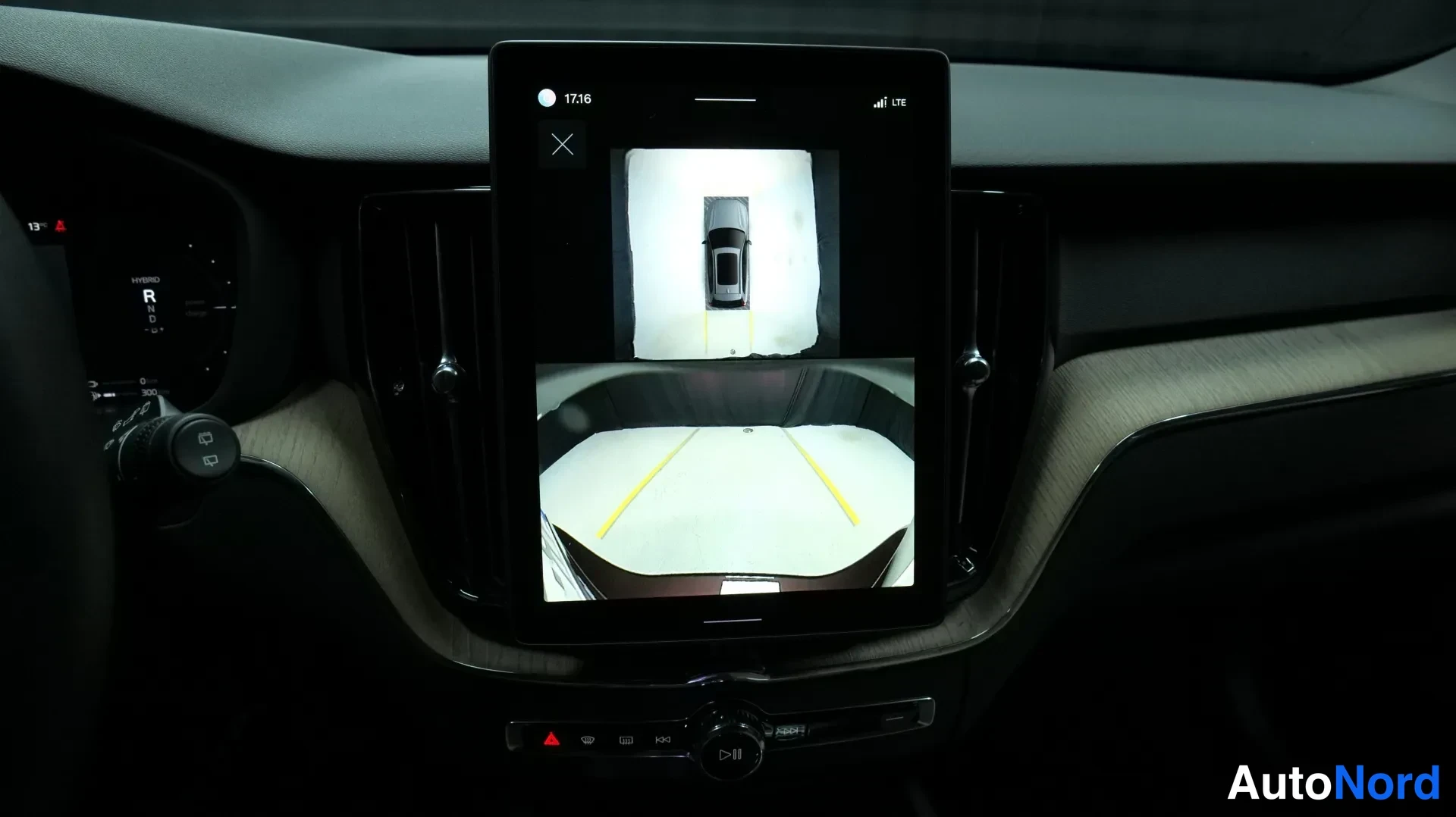 Ruskea Volvo XC60 2026, kuva 12