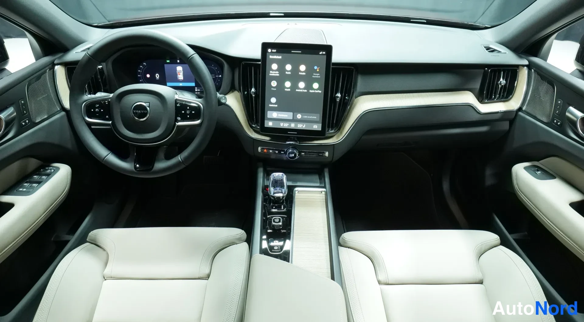 Ruskea Volvo XC60 2026, kuva 8