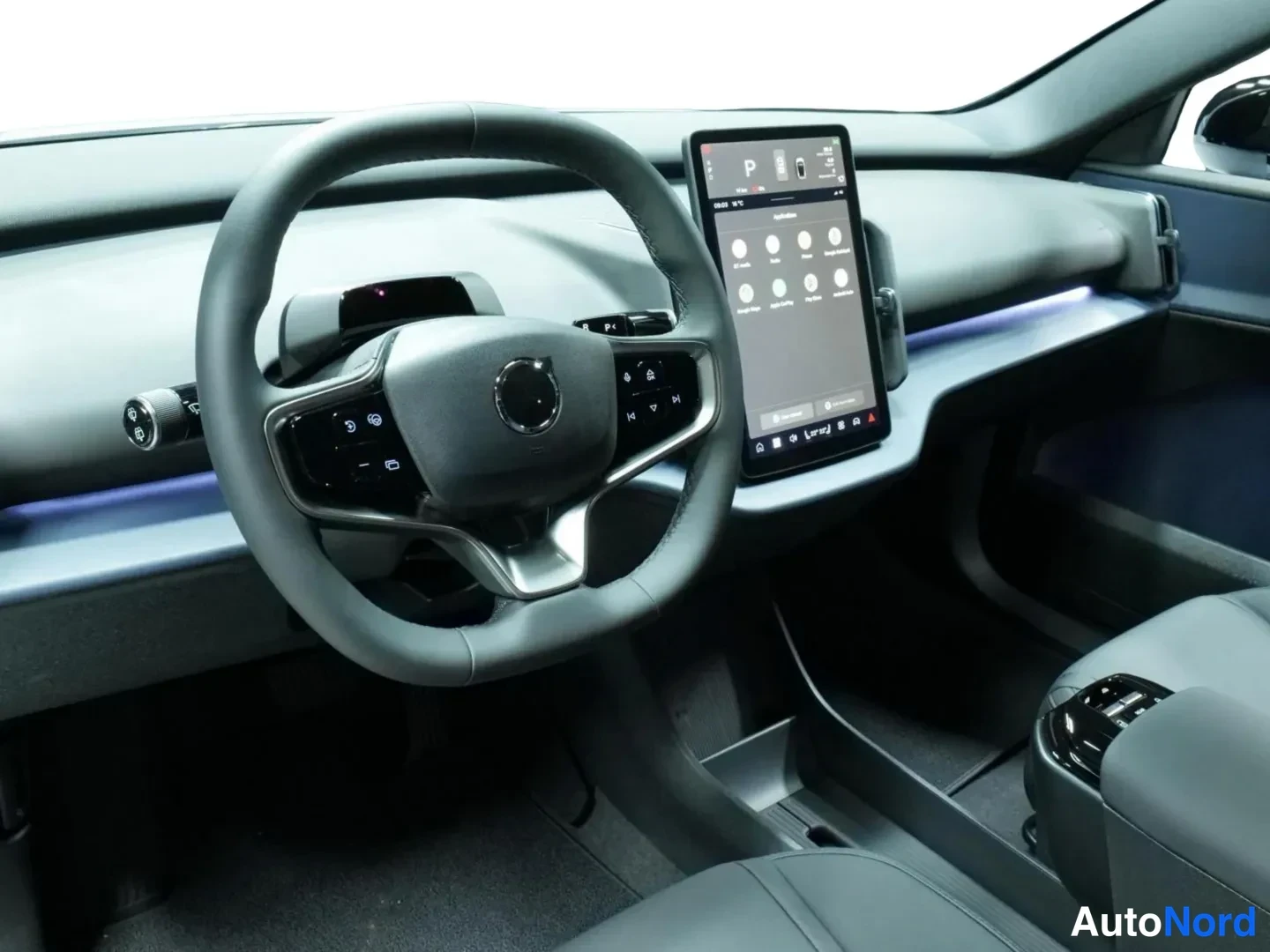 Blue Volvo EX30 2025, photo 10