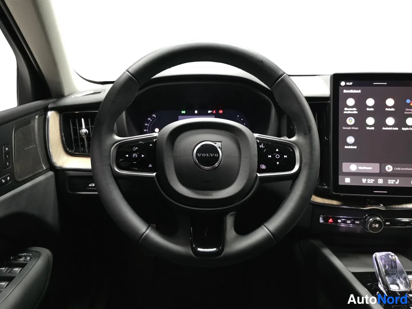 Röd Volvo XC60 2026, bild 12