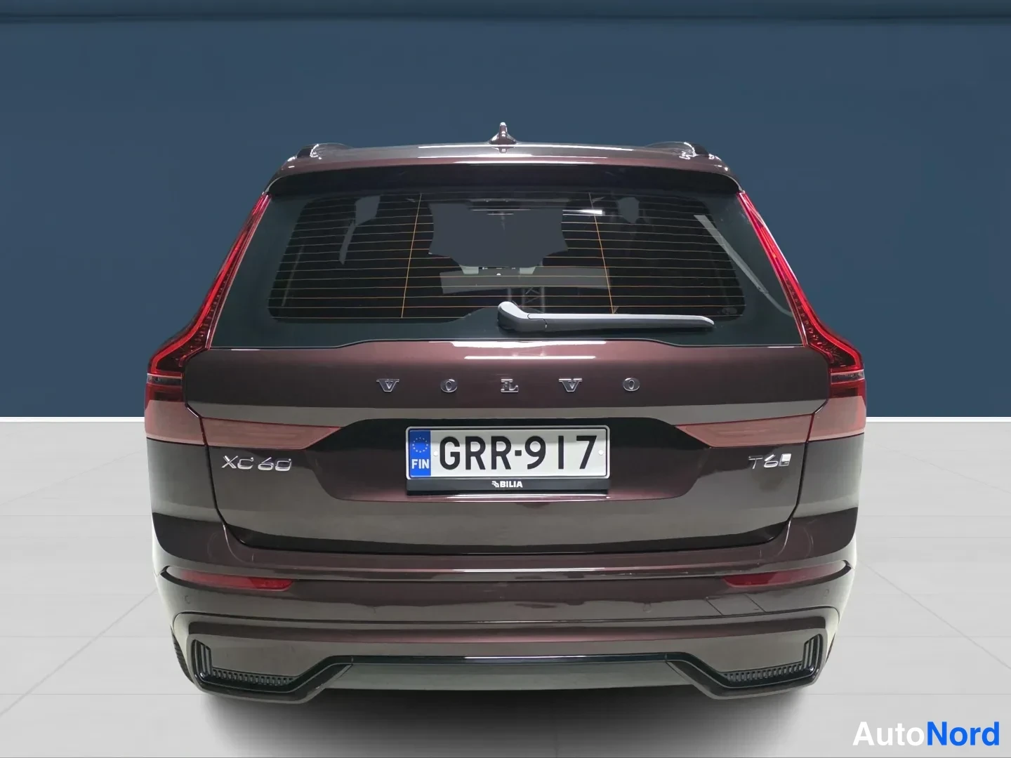 Röd Volvo XC60 2026, bakifrån, bild 6