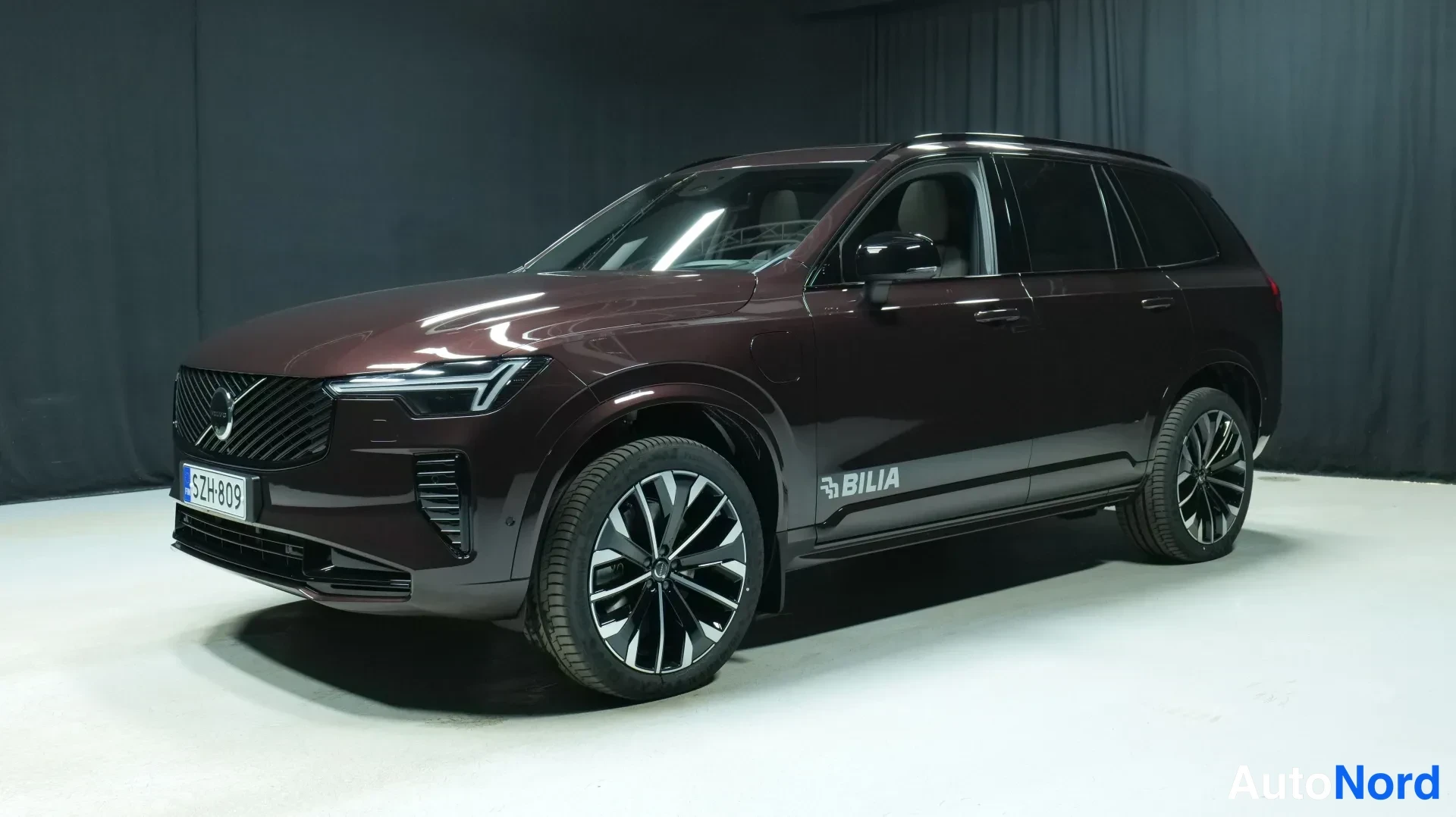 Volvo XC90 T8 Long Range High Performance Ultra Dark 2025