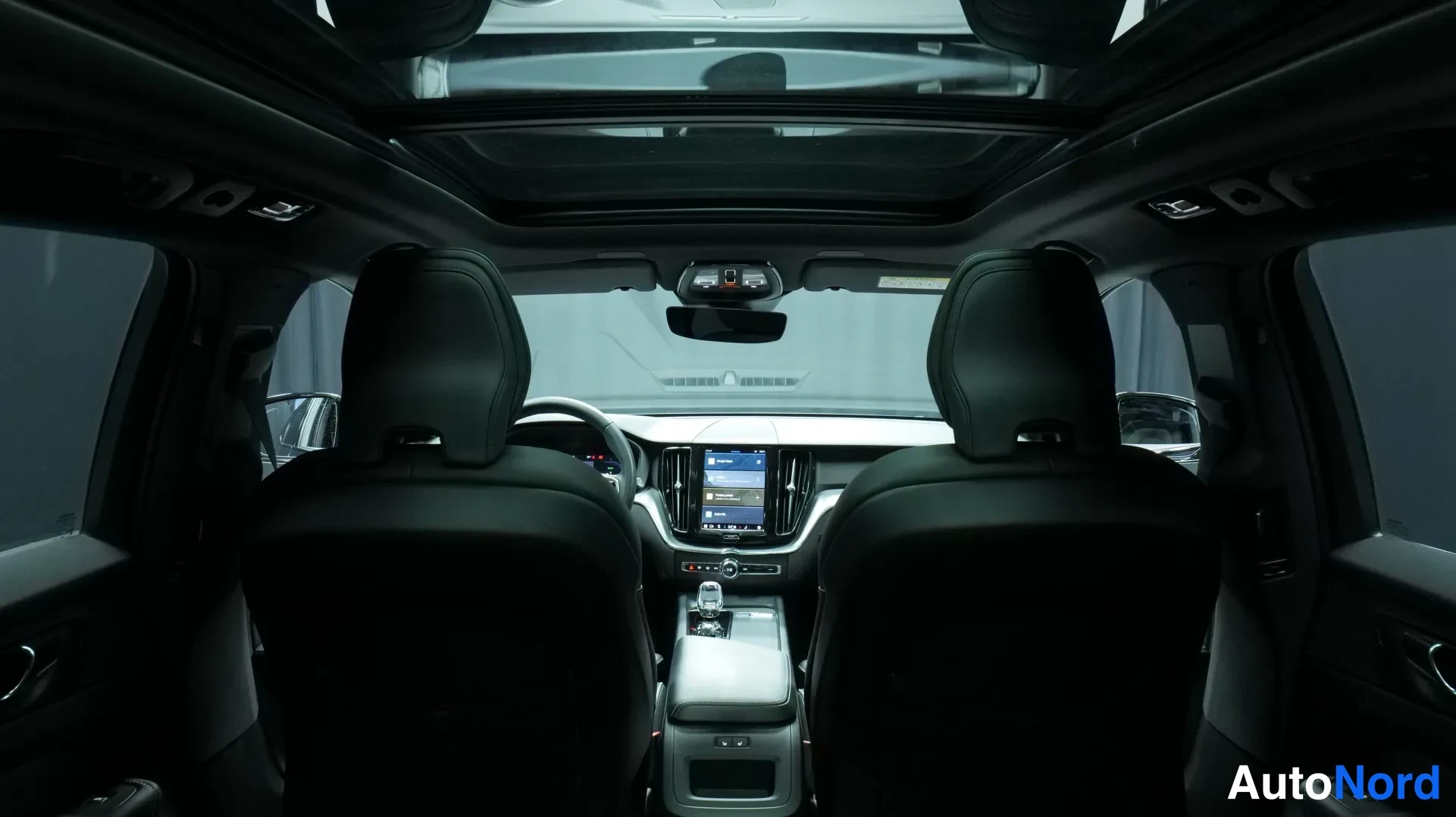 Blue Volvo XC60 2023, photo 15