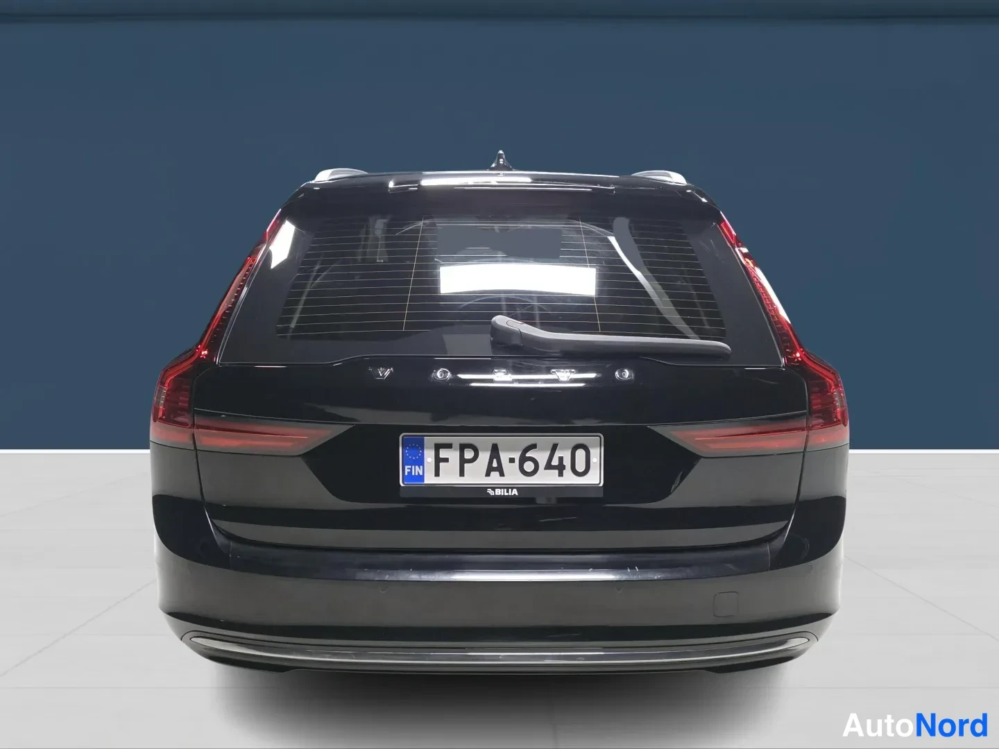 Black Volvo V90 2023, photo 6
