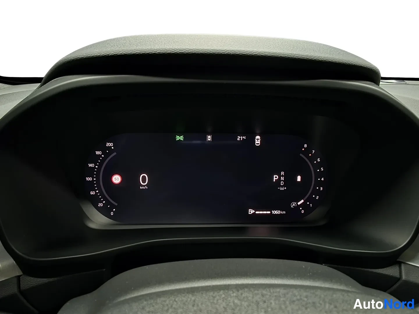 Silver Volvo XC40 2025, photo 9