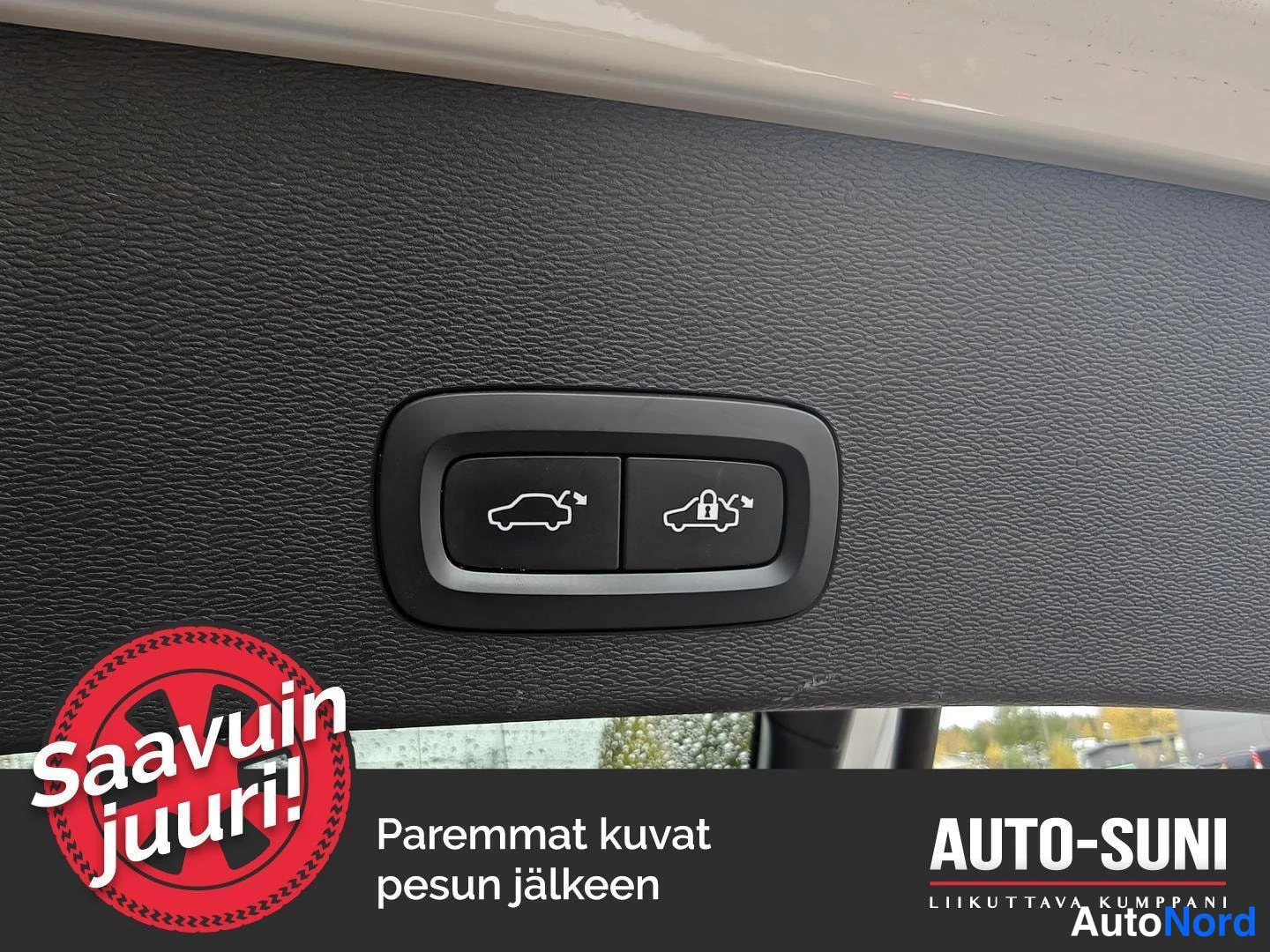 White Volvo C40 2022, photo 3