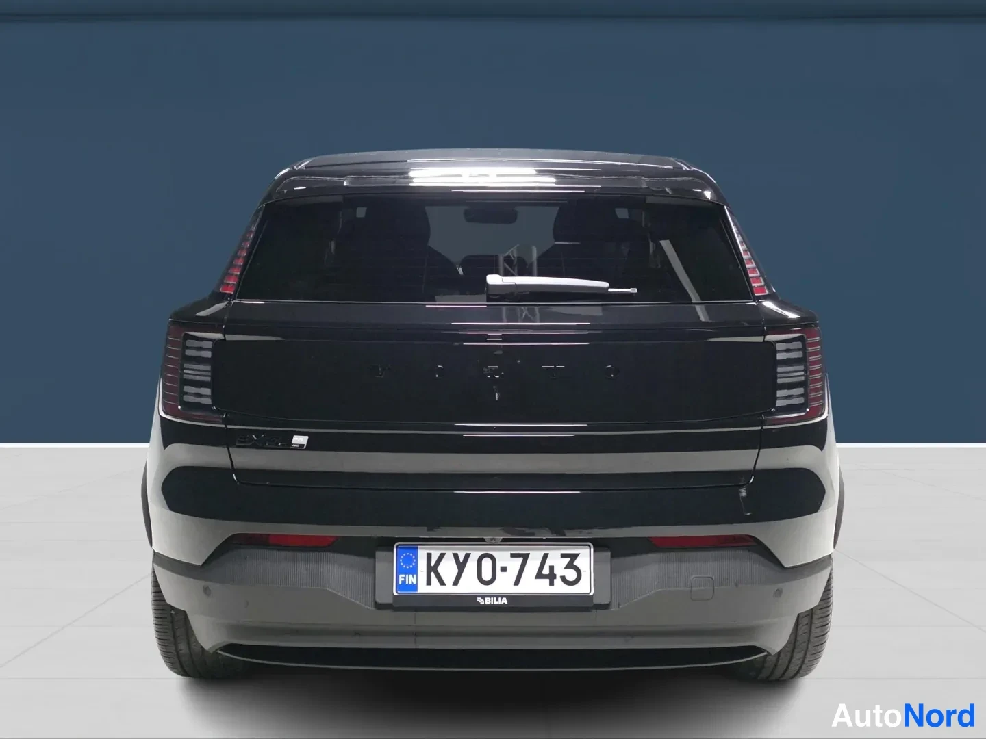 Black Volvo EX30 2027, photo 6