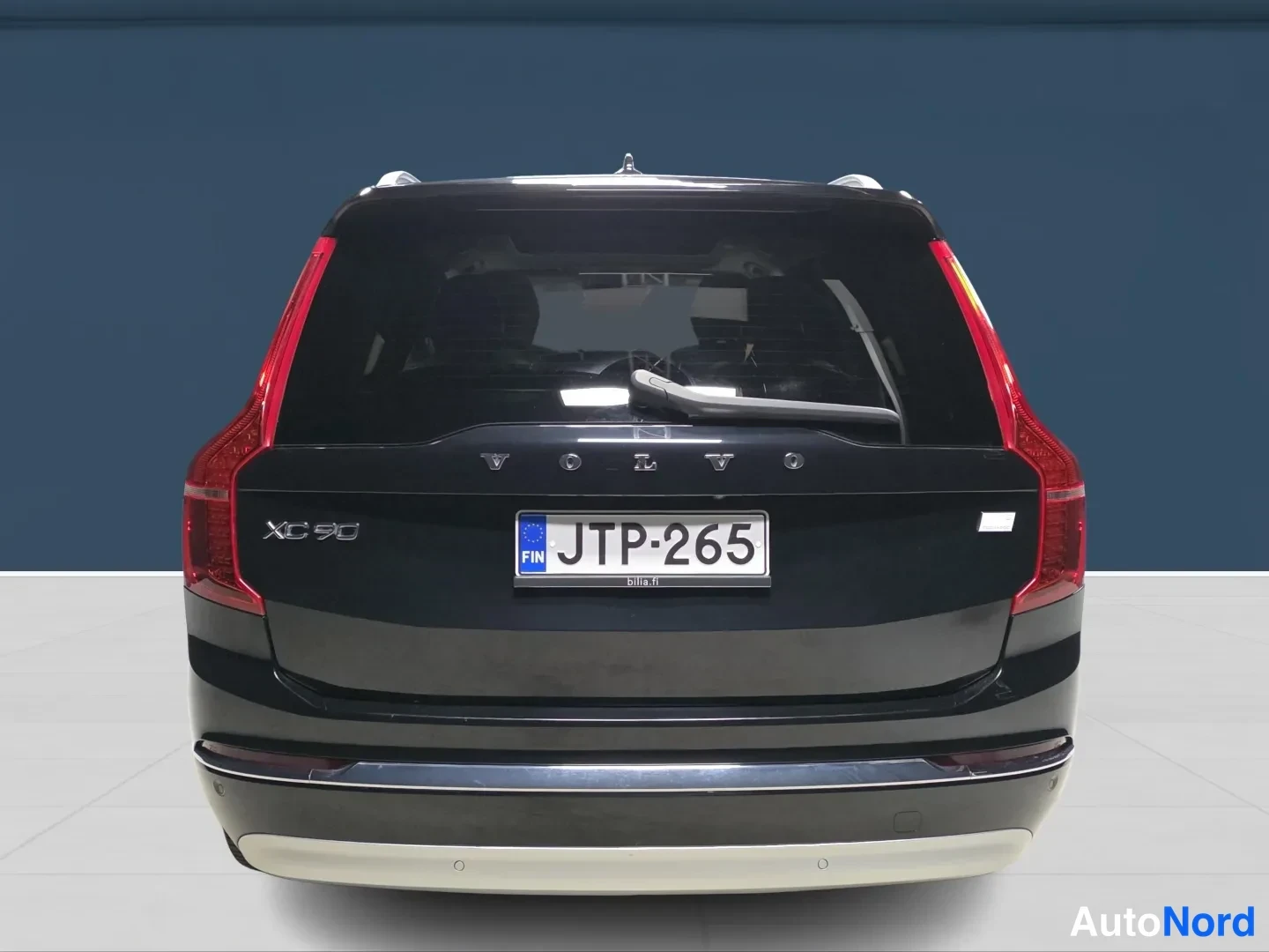 Musta Volvo XC90 2022, takaa, kuva 6