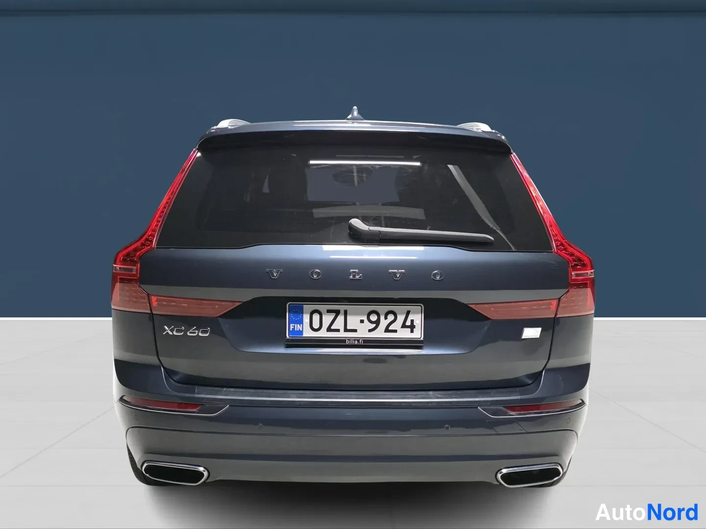 Blue Volvo XC60 2021, rear, photo 6