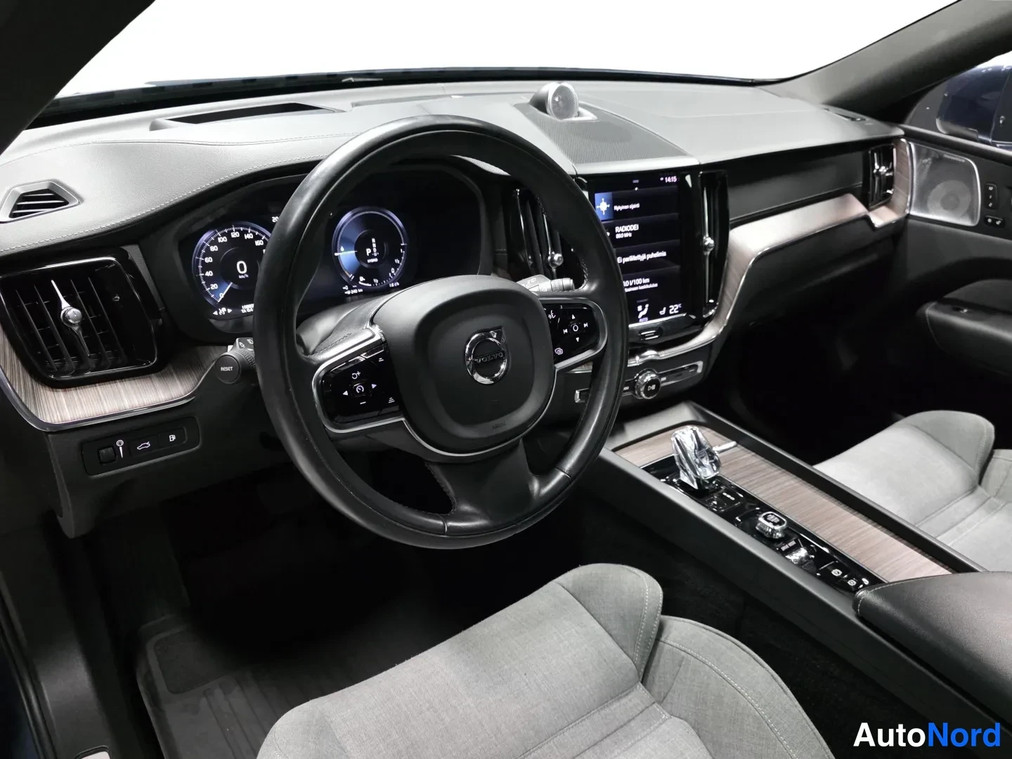 Blue Volvo XC60 2021, photo 10